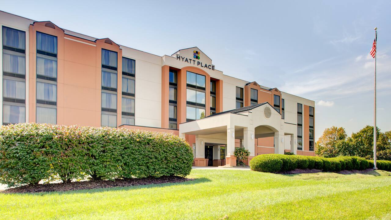 Exterior view of our Louisville hotel Hyatt Place Louisville East