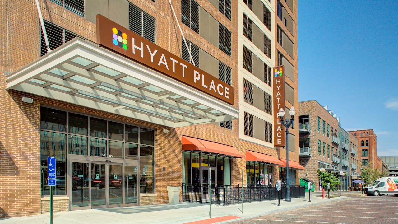 Exterior image of the Hyatt Place Omaha / Downtown Old Market