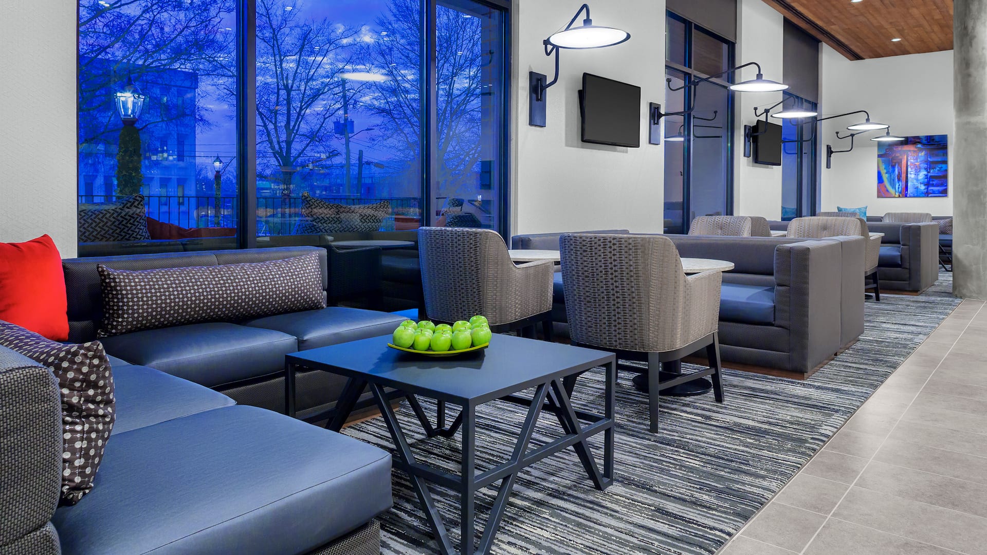 Hyatt Place Athens / Downtown Bar Seating
