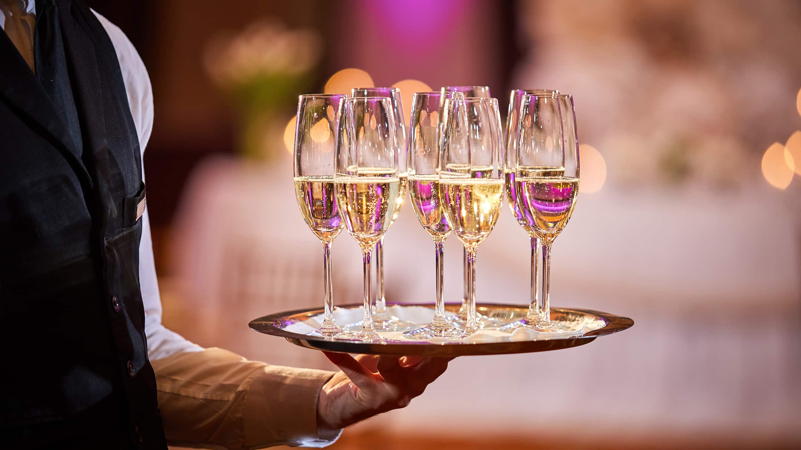 Hyatt Regency Belgrade Crystall Ballroom Wedding Champagne