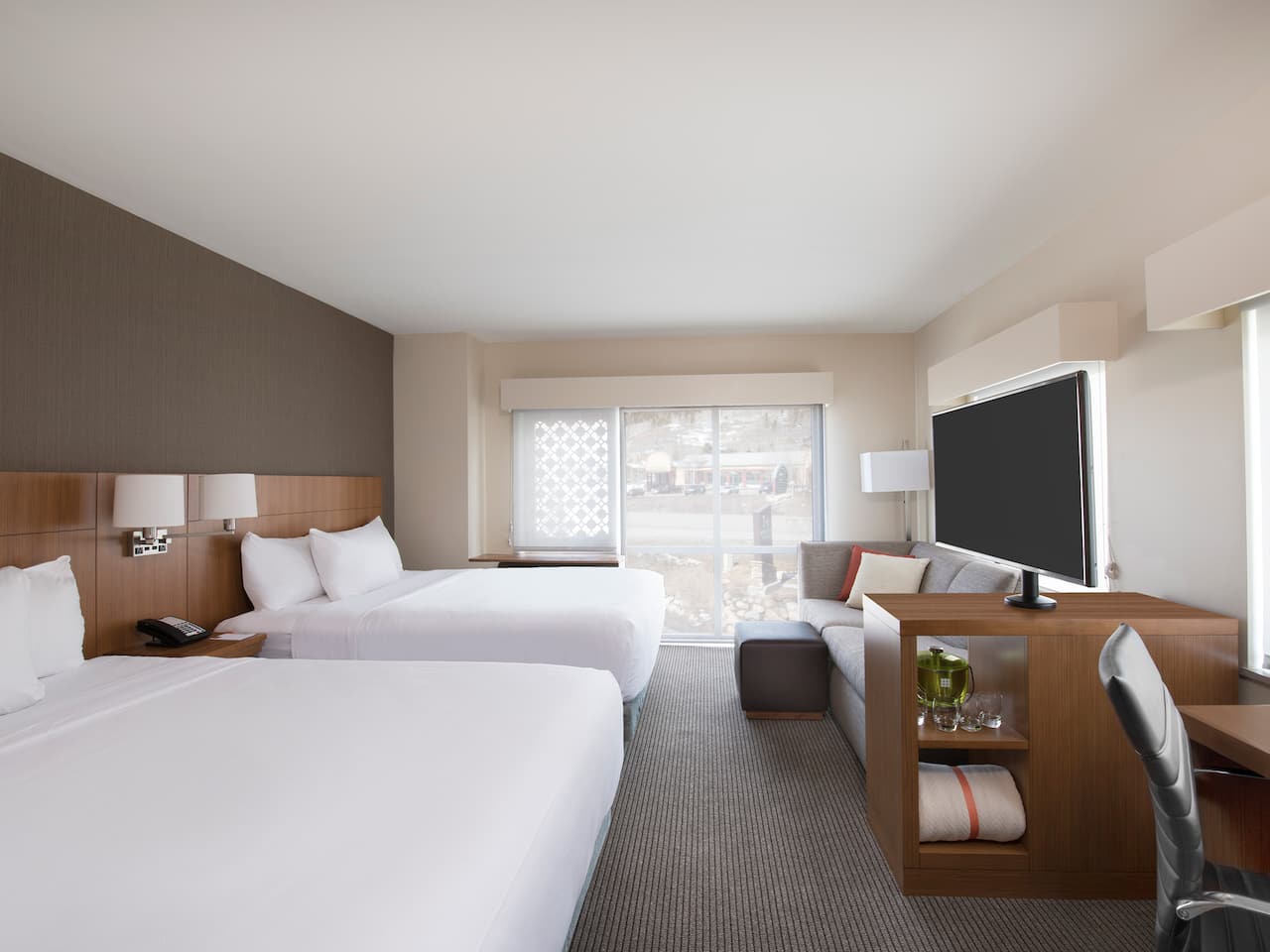 Guestroom with two queen beds