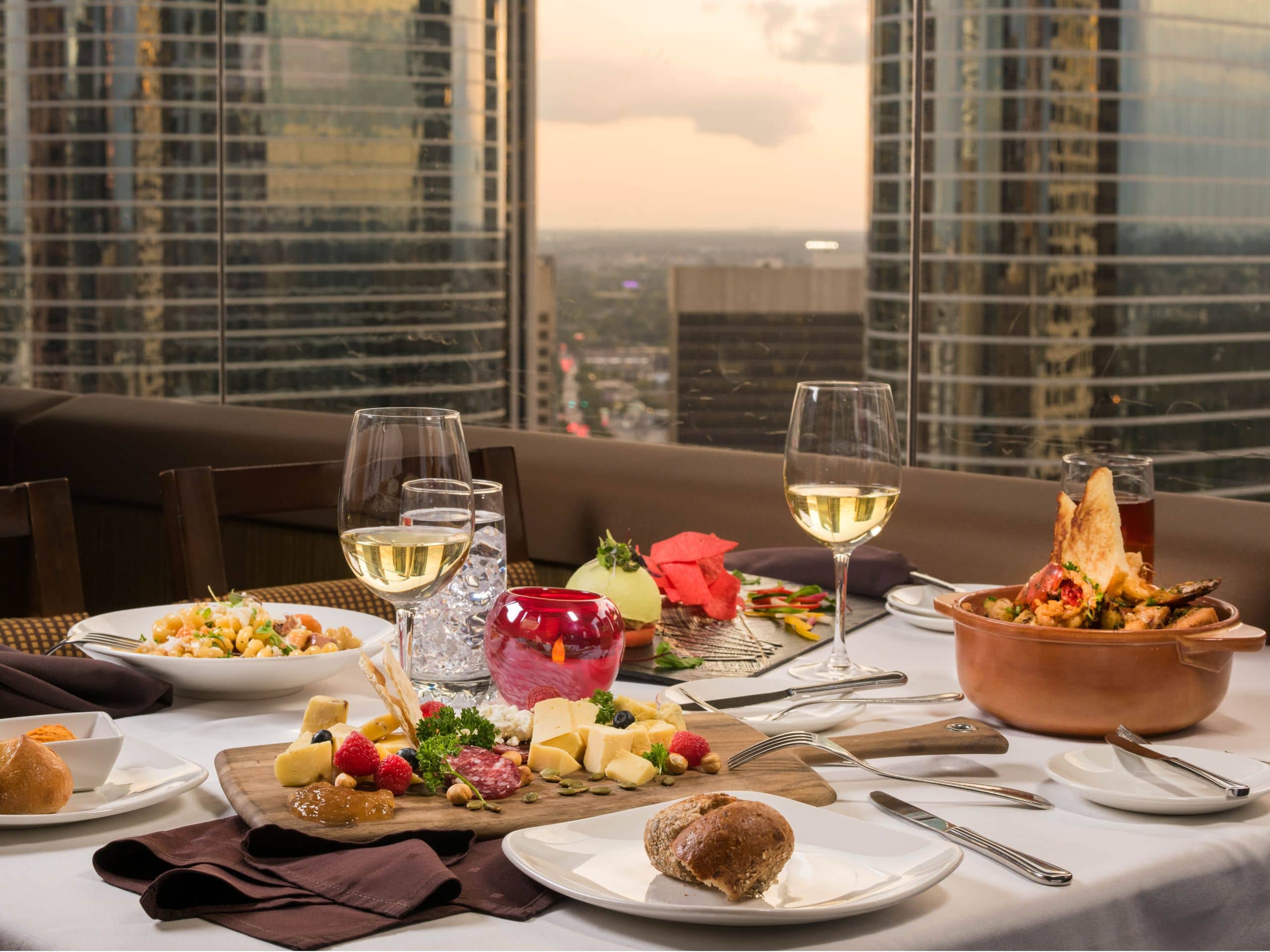 Downtown Houston Restaurant And Dining At Hyatt Regency