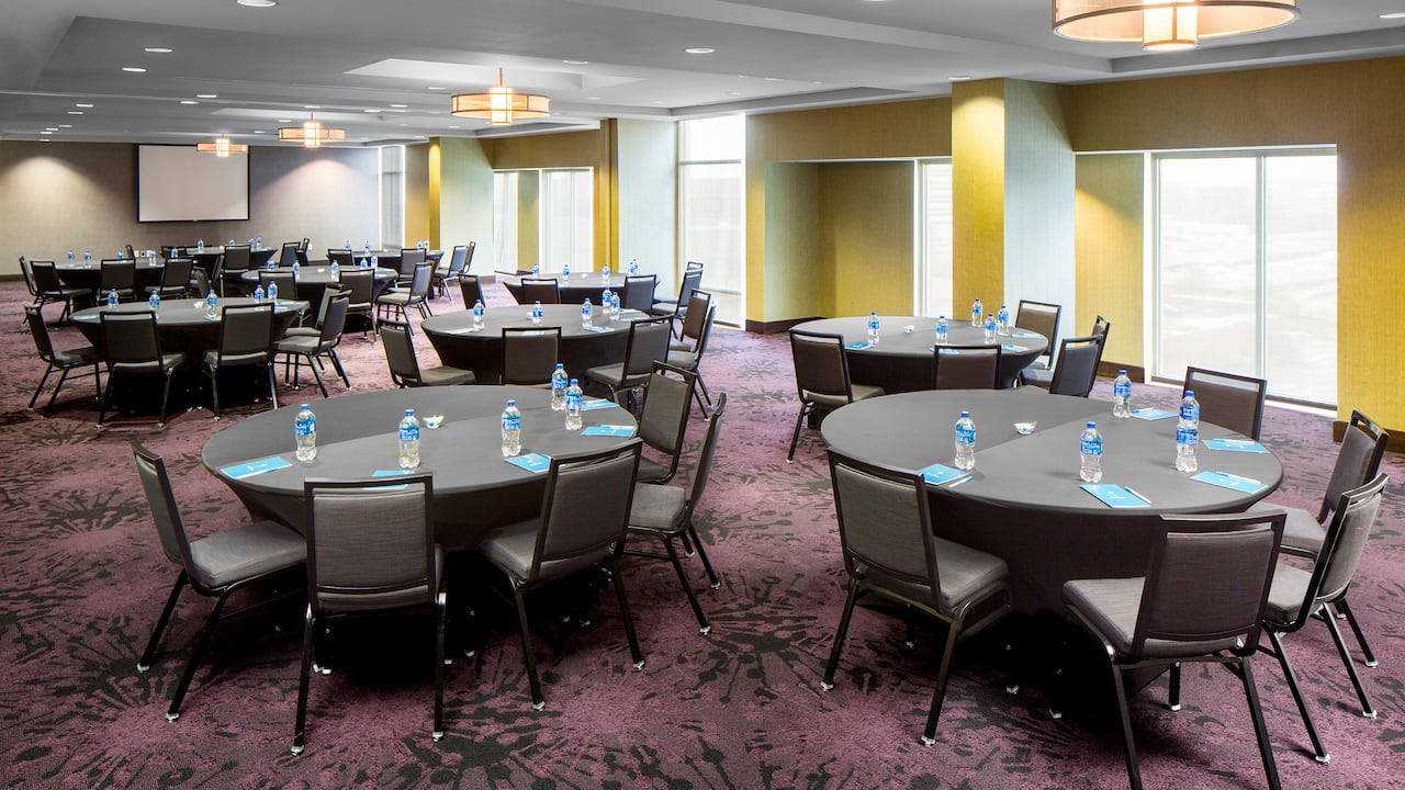 Hyatt House Charlotte / City Center Meeting Space setup with Banquet Rounds in Charlotte