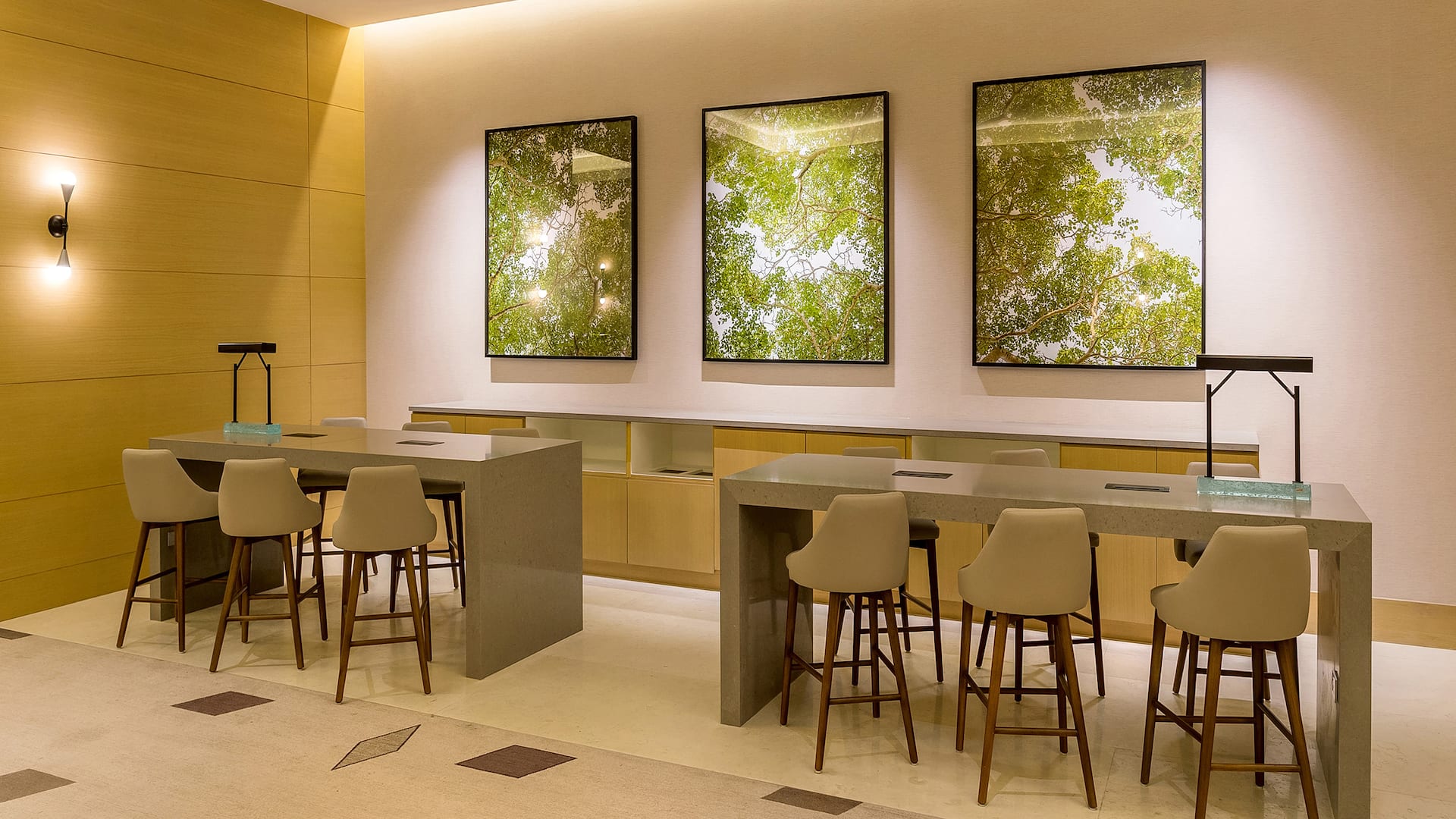 1 de 5 Hyatt Regency Andares Guadalajara Meeting Rooms Foyer