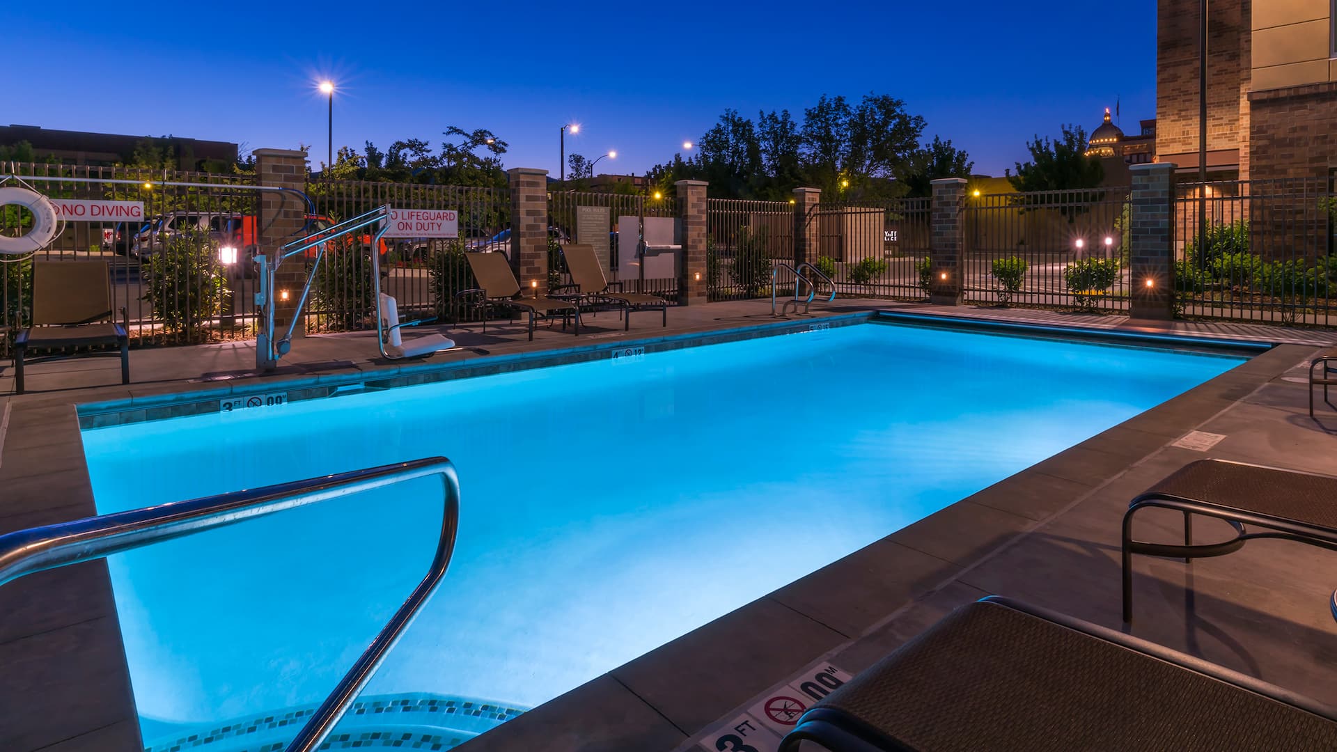 Hyatt Place Boise/Downtown Pool Dawn