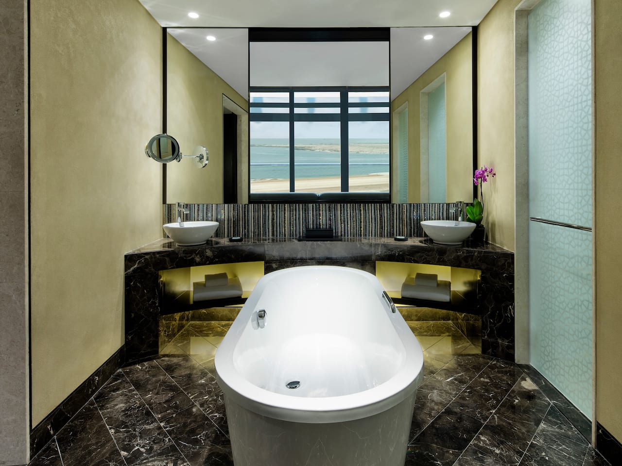 Grand hyatt bathroom