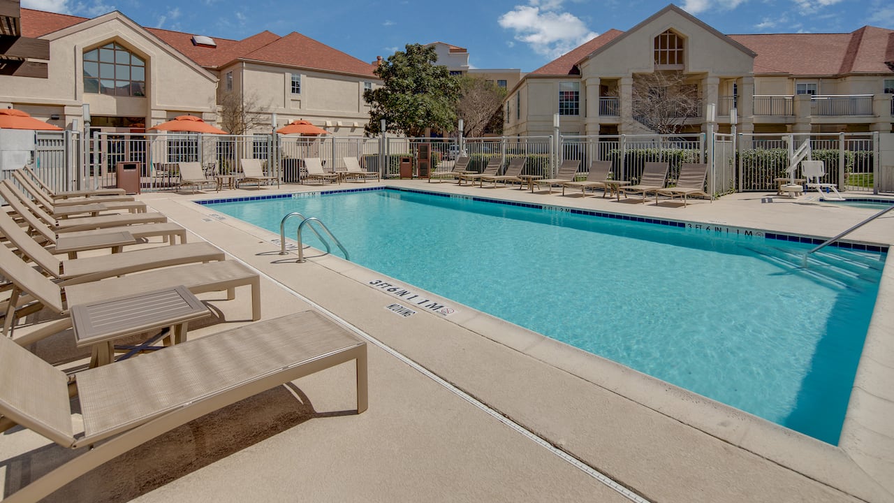 Hyatt House Dallas / Addison pool