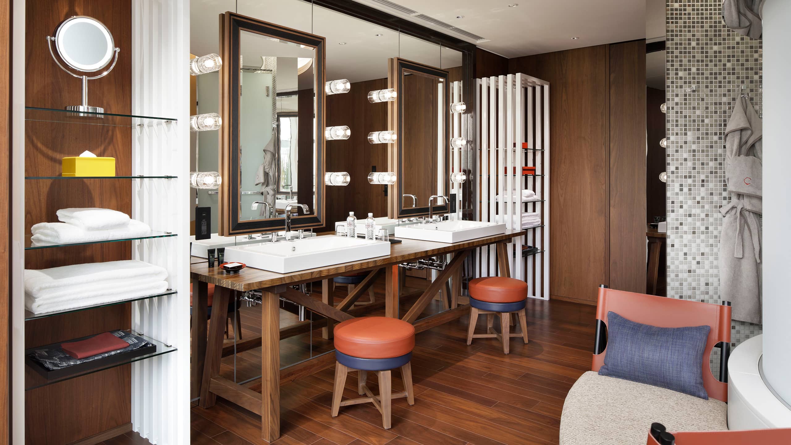 8 de 9 Hyatt Centric Ginza Tokyo Namiki Suite Bathroom