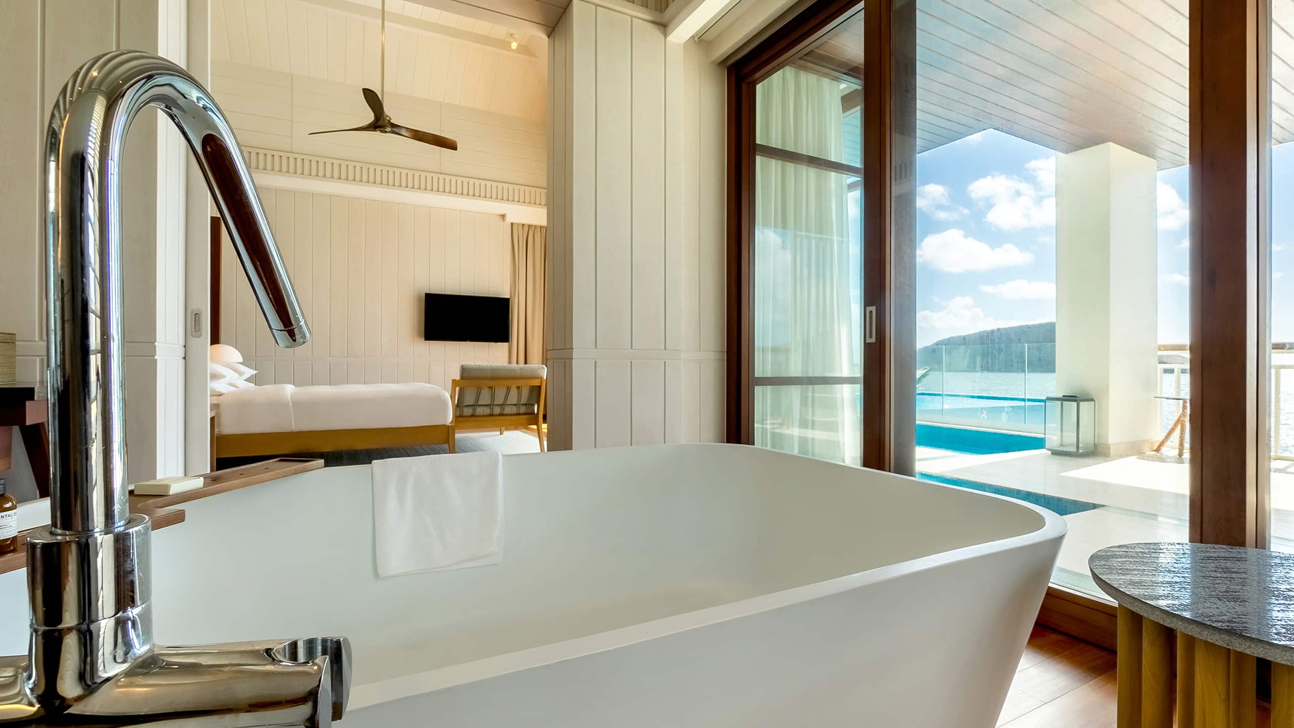 Park Hyatt St. Kitts Christophe Harbour Presidential Villa Bath Tub