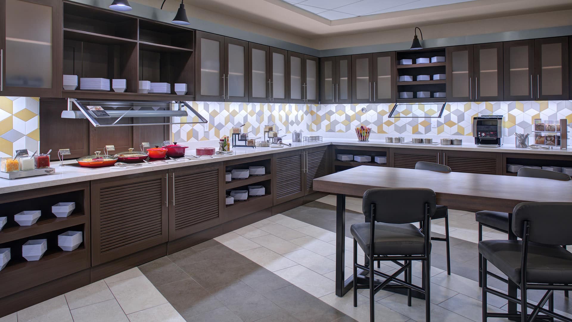 Hyatt Place Dallas/The Colony Breakfast Dining Area