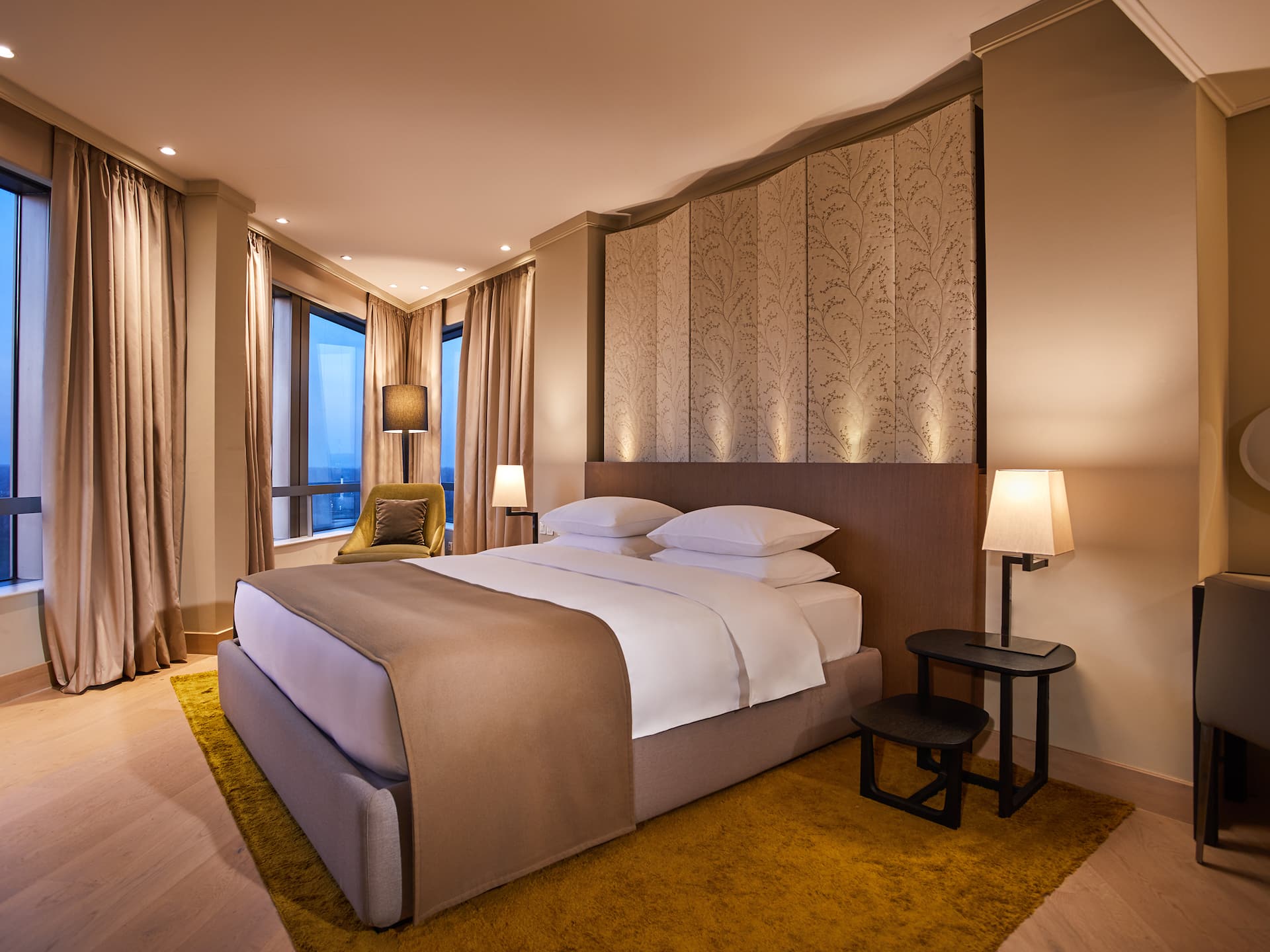 Hyatt Regency Belgrade Diplomatic Suite Bedroom