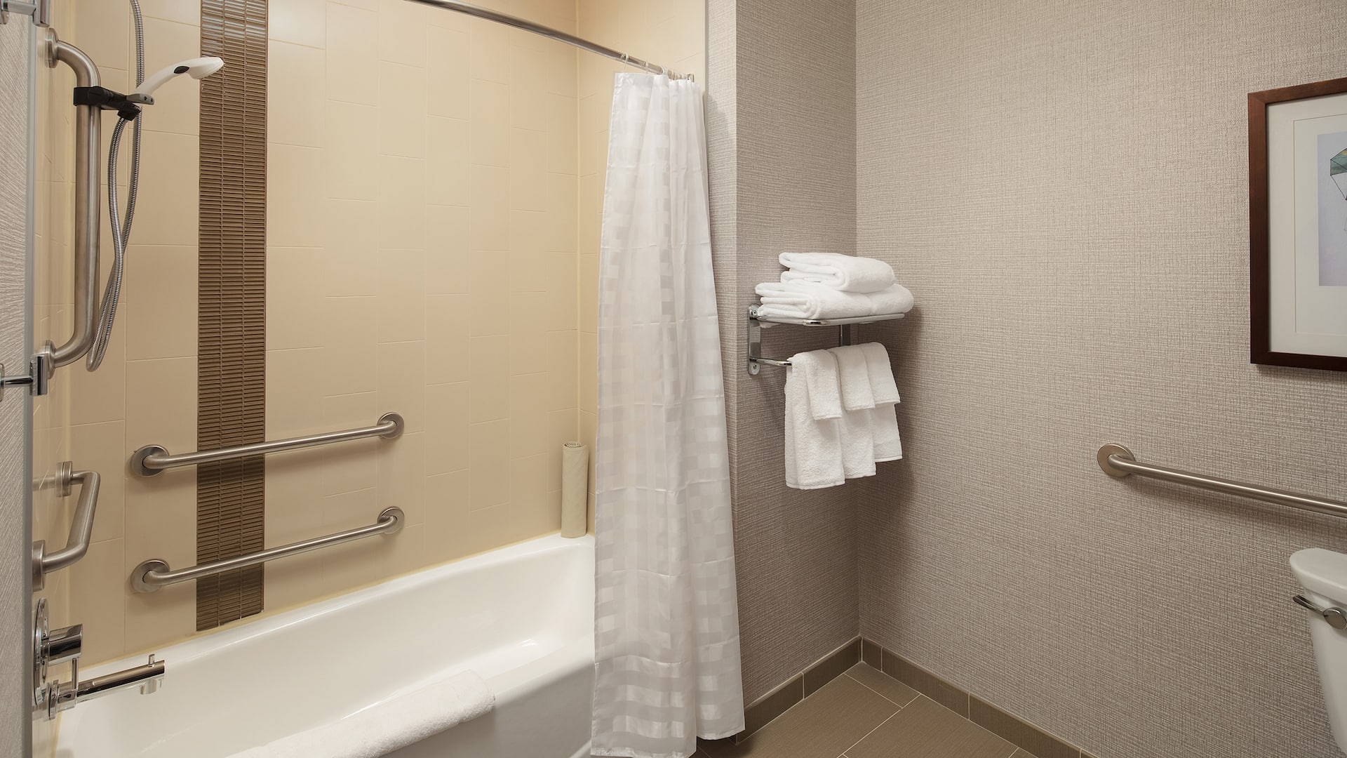 第 2，共 2 Hyatt Place Oklahoma City / Bricktown ADA Bath