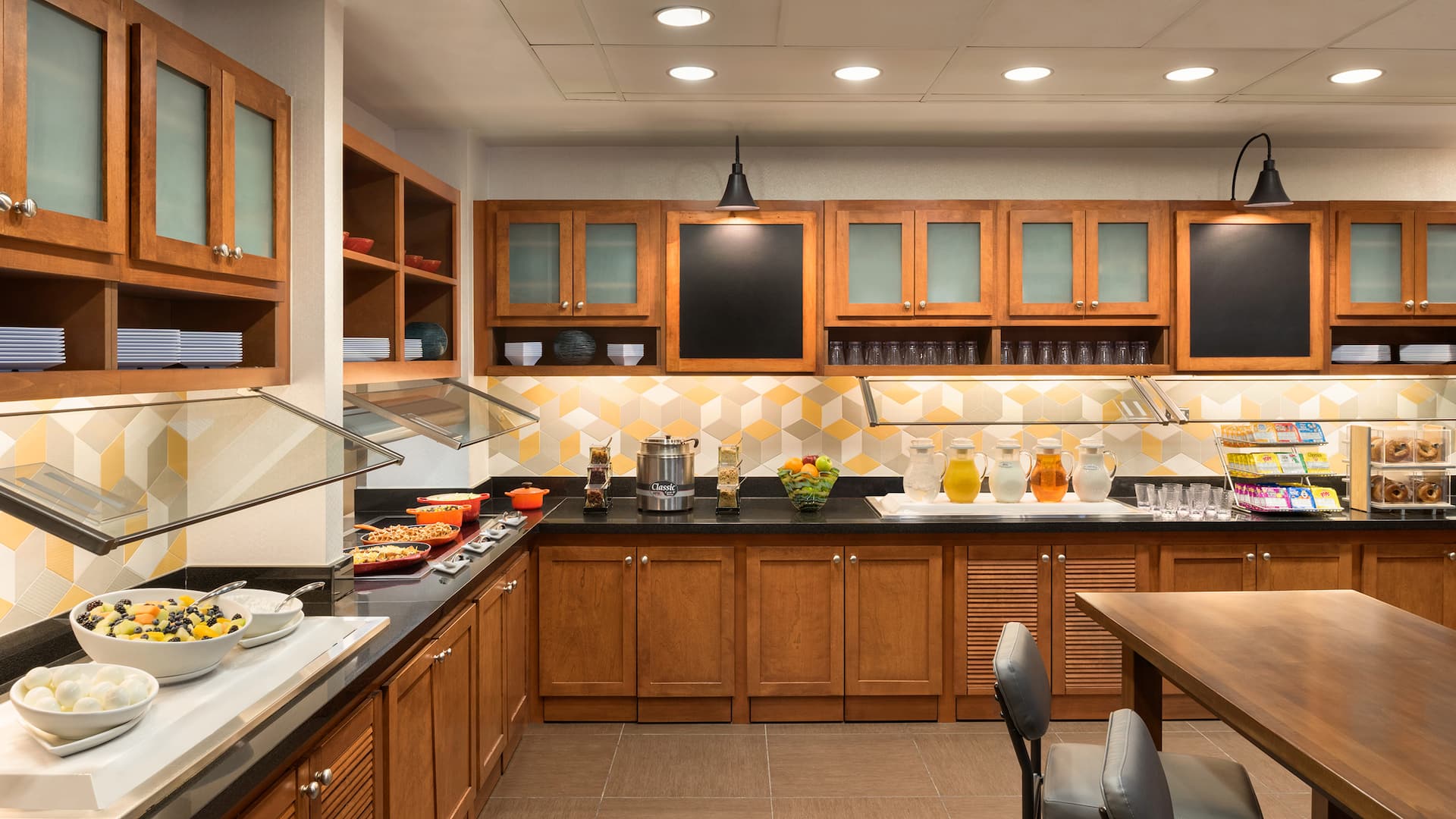 Hyatt Place Chicago/Schaumburg Gallery Kitchen