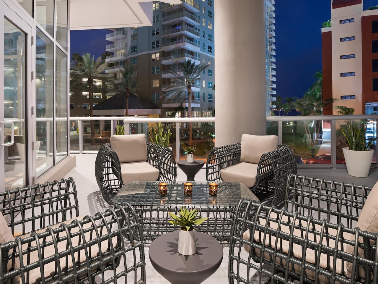 Luxury Brickell Miami Hotel with Bay Views | Hyatt Centric Brickell Miami