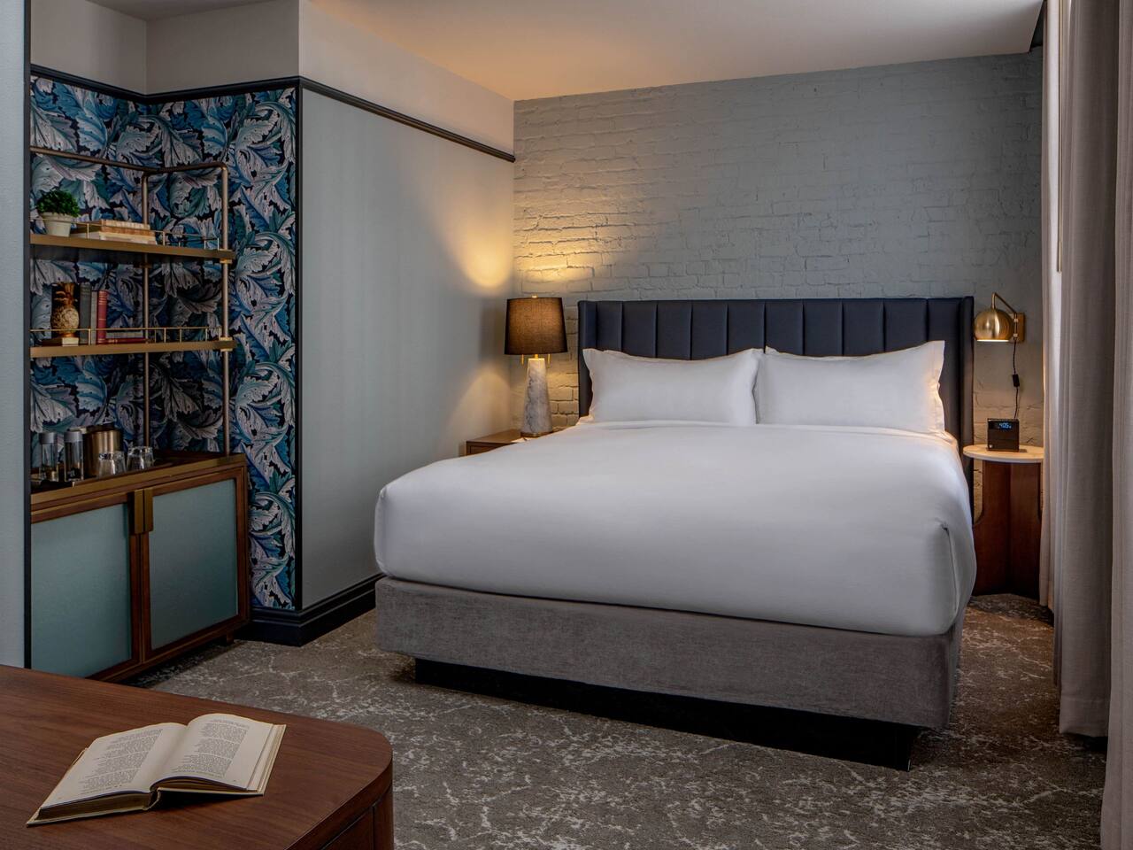 Standard King Room at The Eliza Jane New Orleans