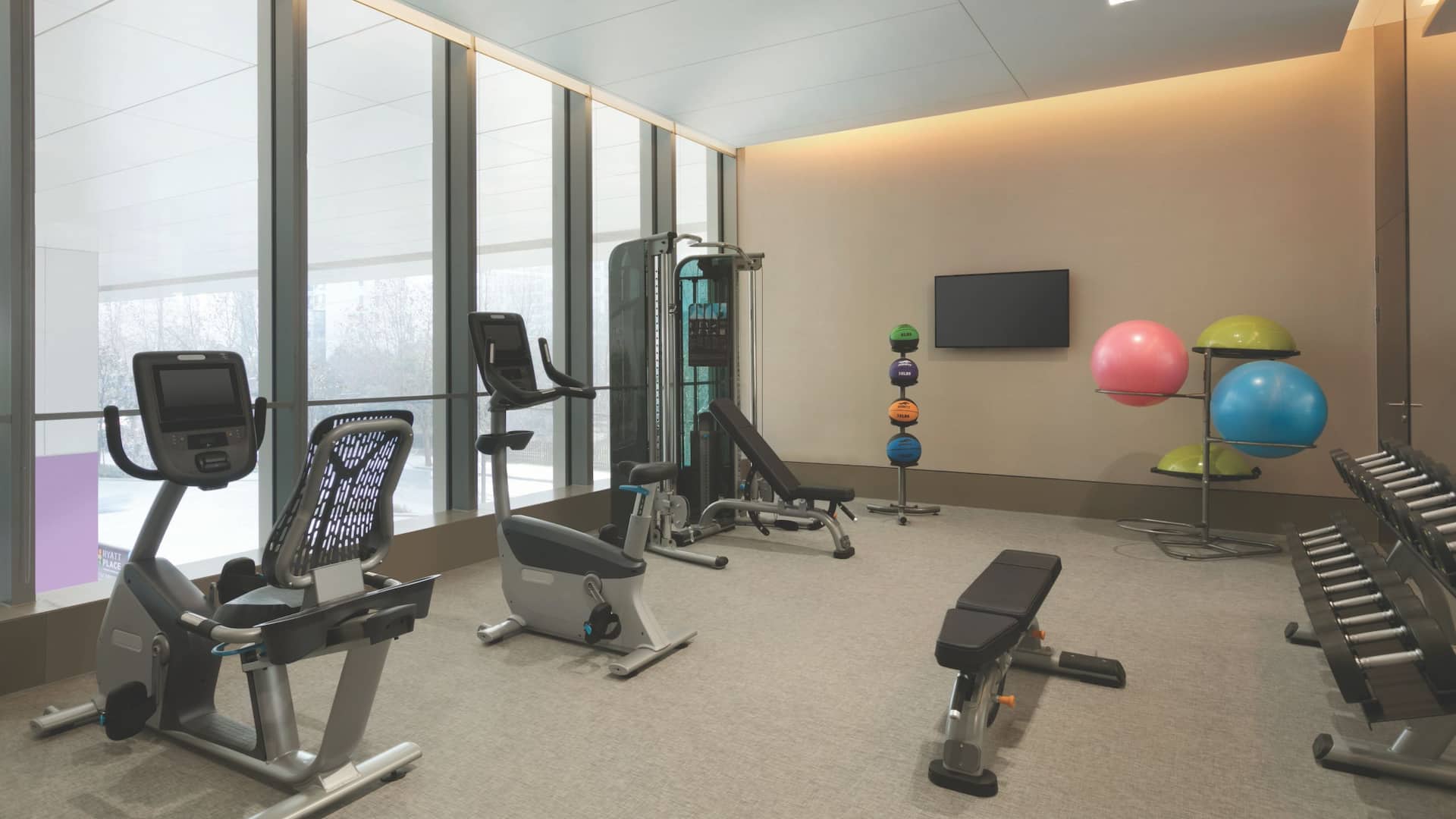 Hyatt Place Shanghai Tianshan Plaza Gym Room