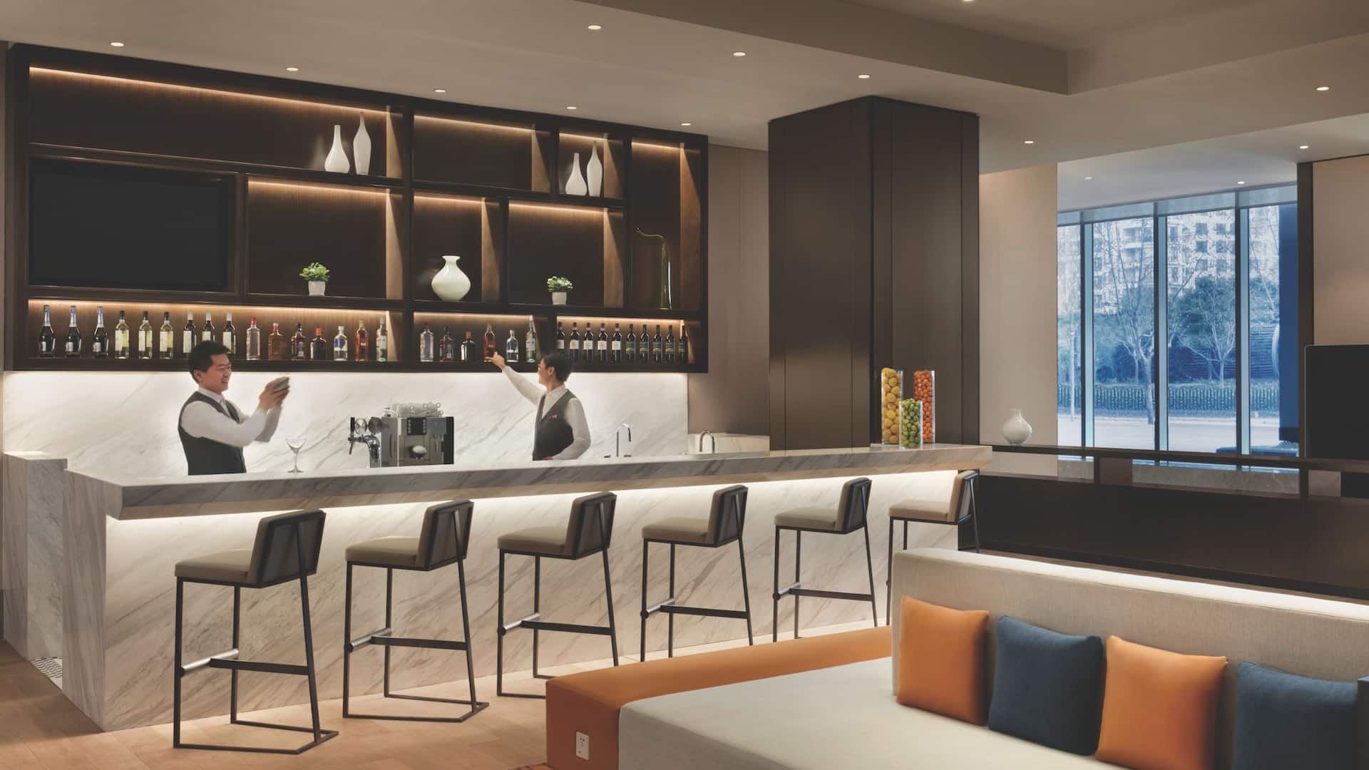 Hyatt Place Shanghai Tianshan Plaza Coffee to Cocktails Bar