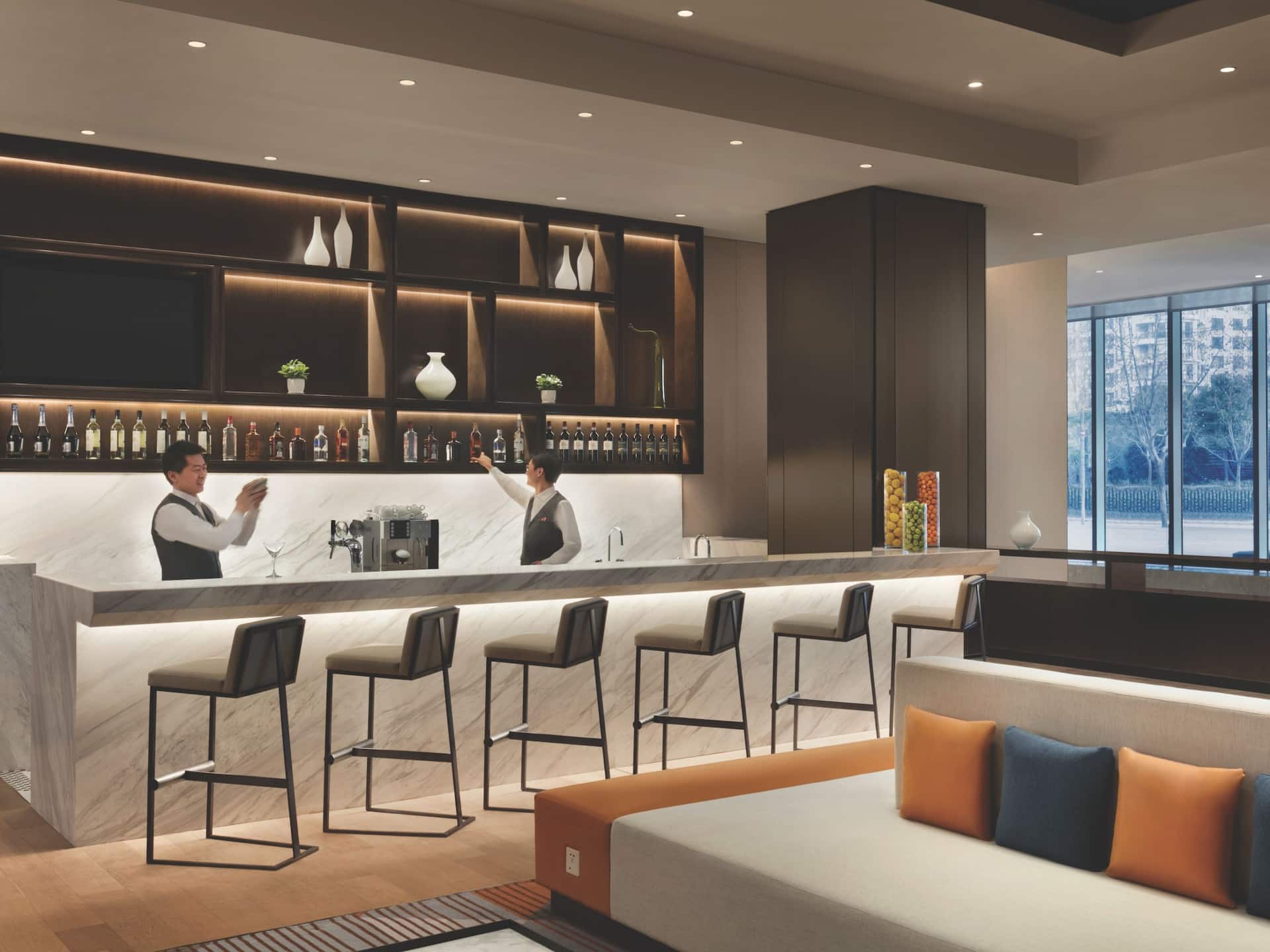 Hyatt Place Shanghai Tianshan Plaza Coffee to Cocktails Bar