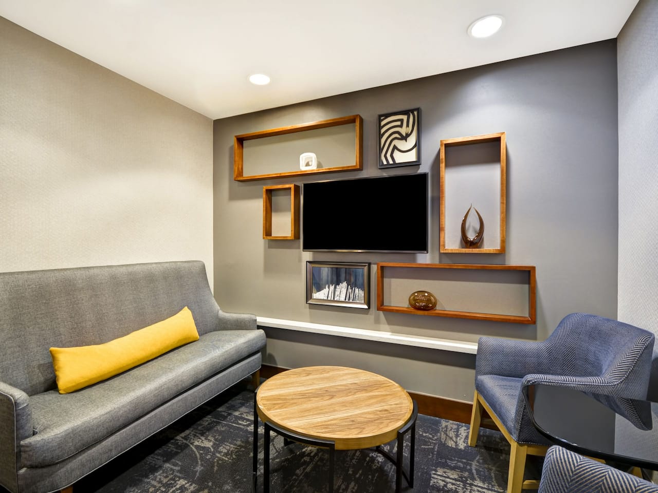 Hyatt Place Columbus / Worthington Nook Seating