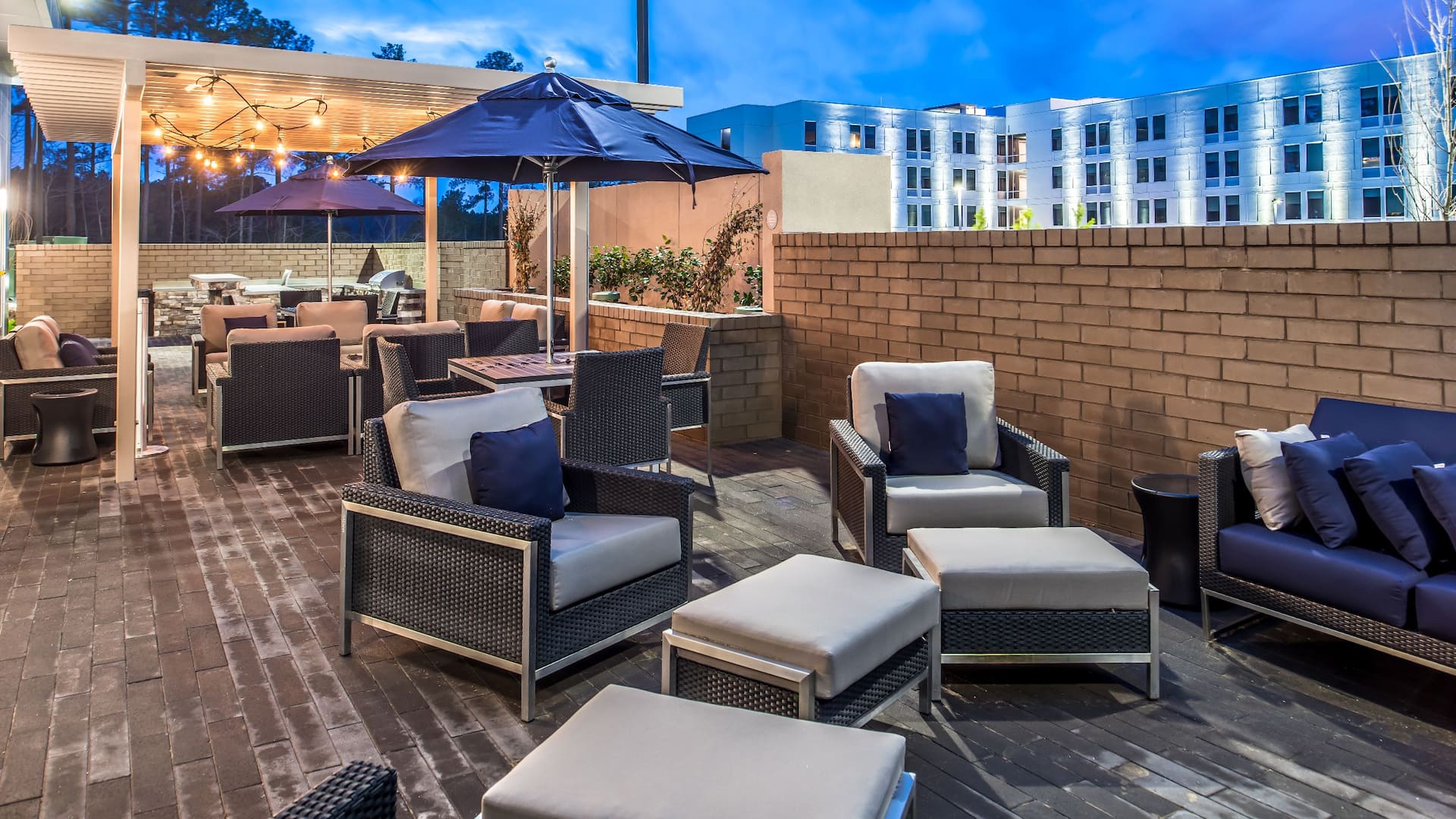 Hyatt House Raleigh / RDU / Brier Creek Patio