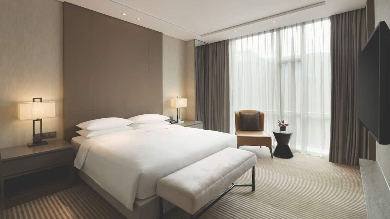 Hyatt House Specialty Suite