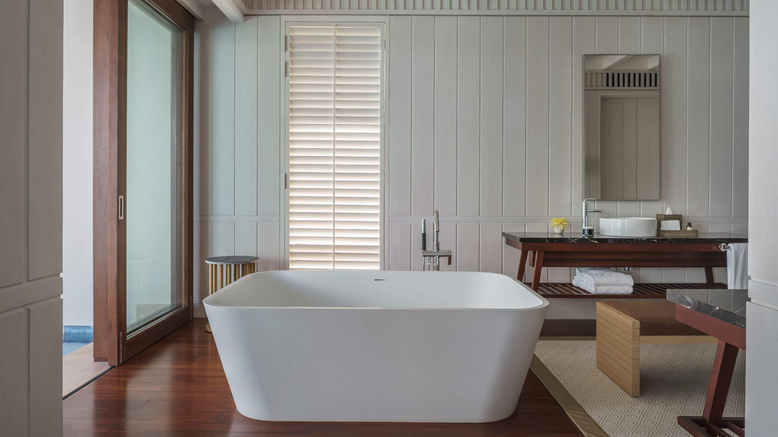 5 von 8 Park Hyatt St. Kitts Christophe Harbour Presidential Villa Master Bathroom