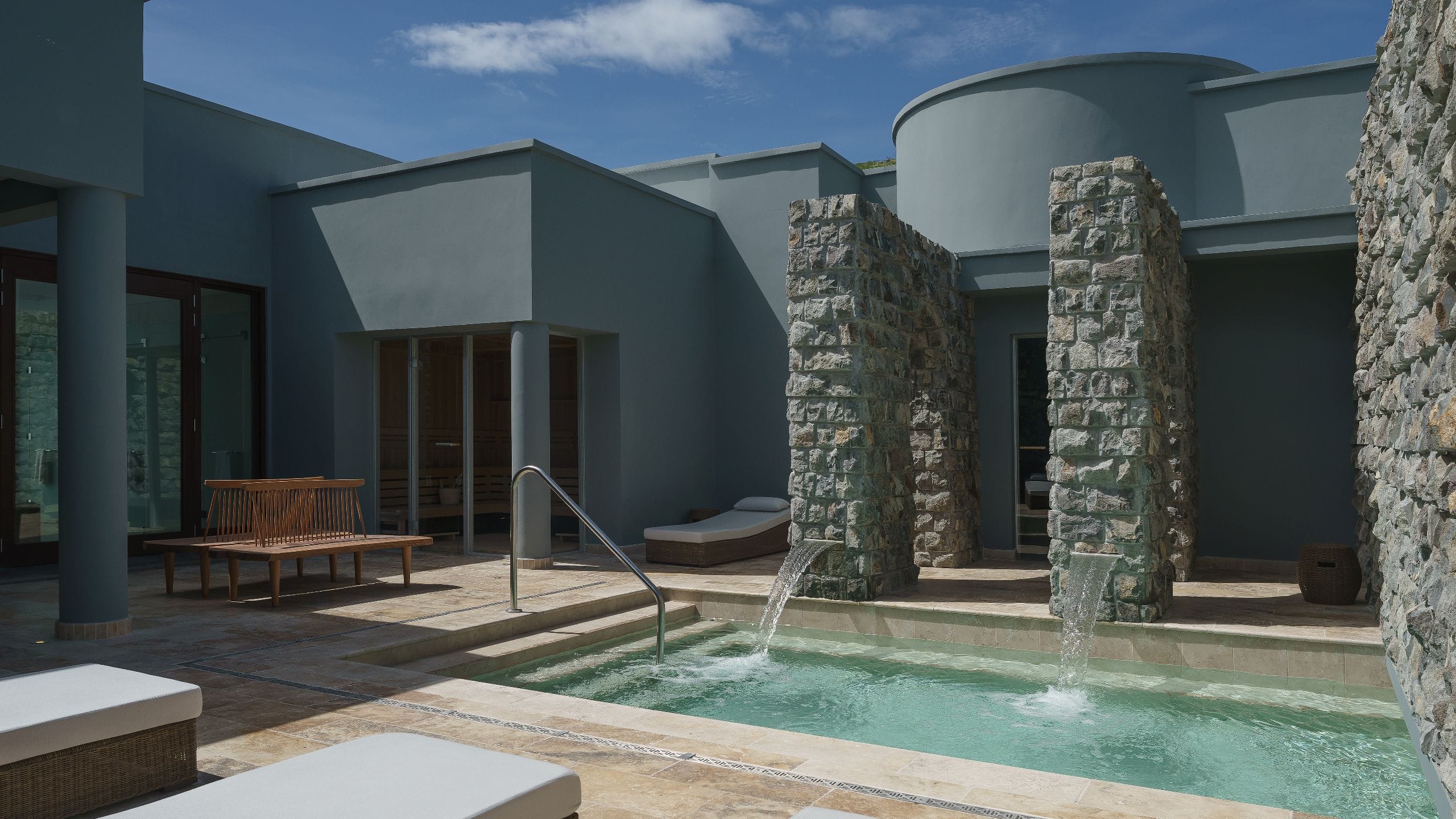 Park Hyatt St. Kitts Christophe Harbour Spa Locker Room