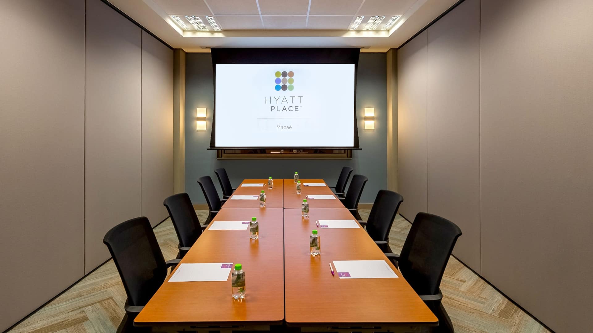 Hyatt Place Macaé Meeting Space Conference