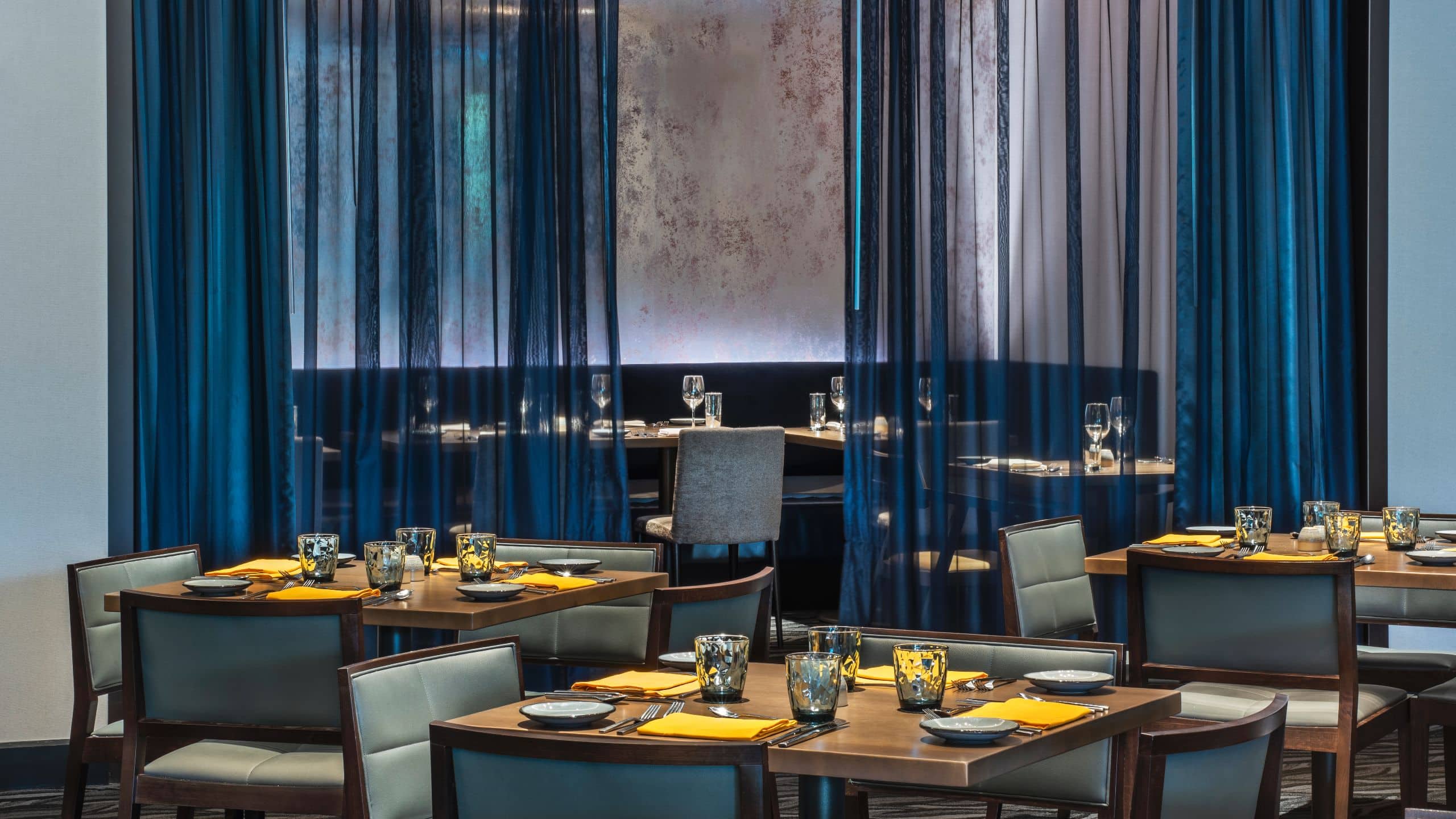 Hyatt Regency McCormick Place Third Star Dining Room Detail