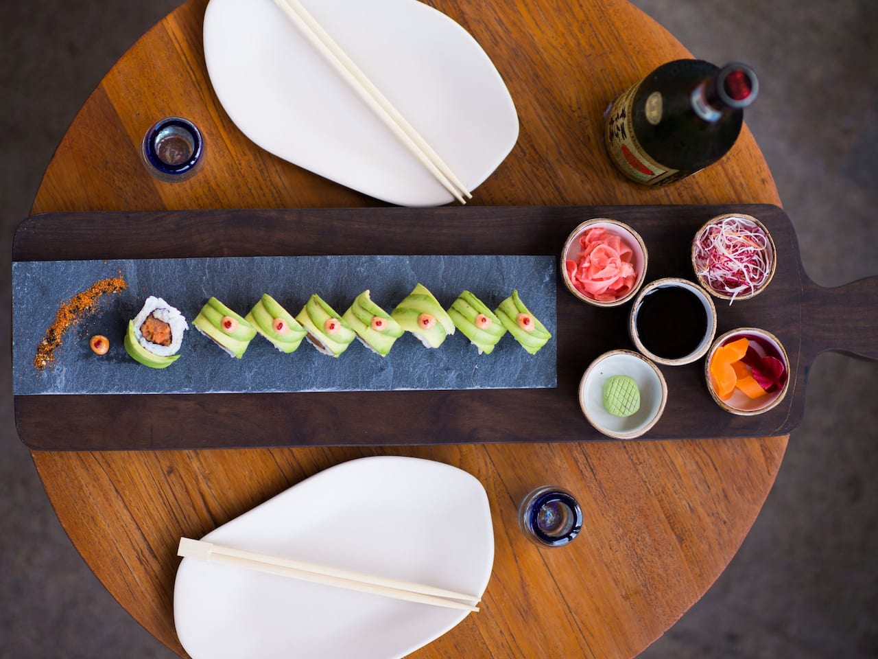 Sushi 'N' Raw Bar