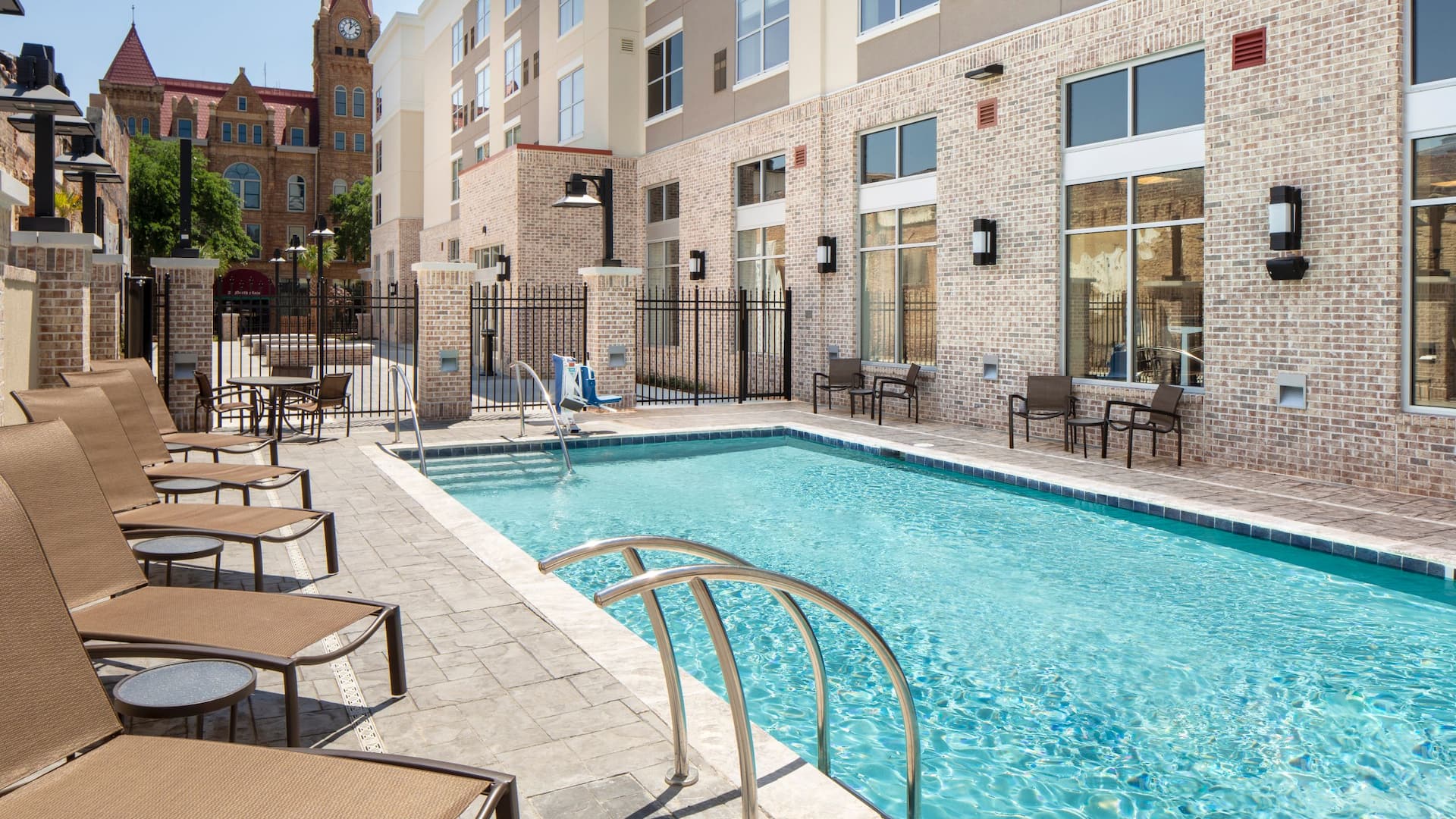 hyatt hotel outdoor pool