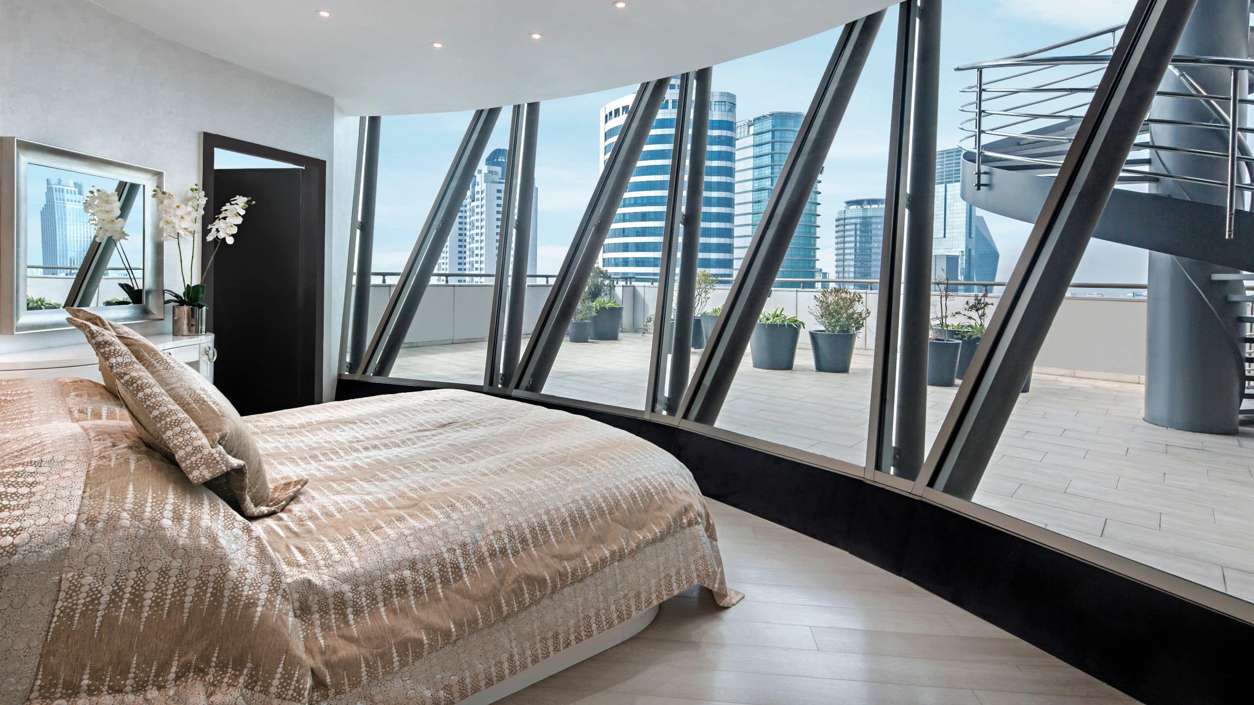 1 de 5 Hyatt Centric Levent Istanbul Crown Suite