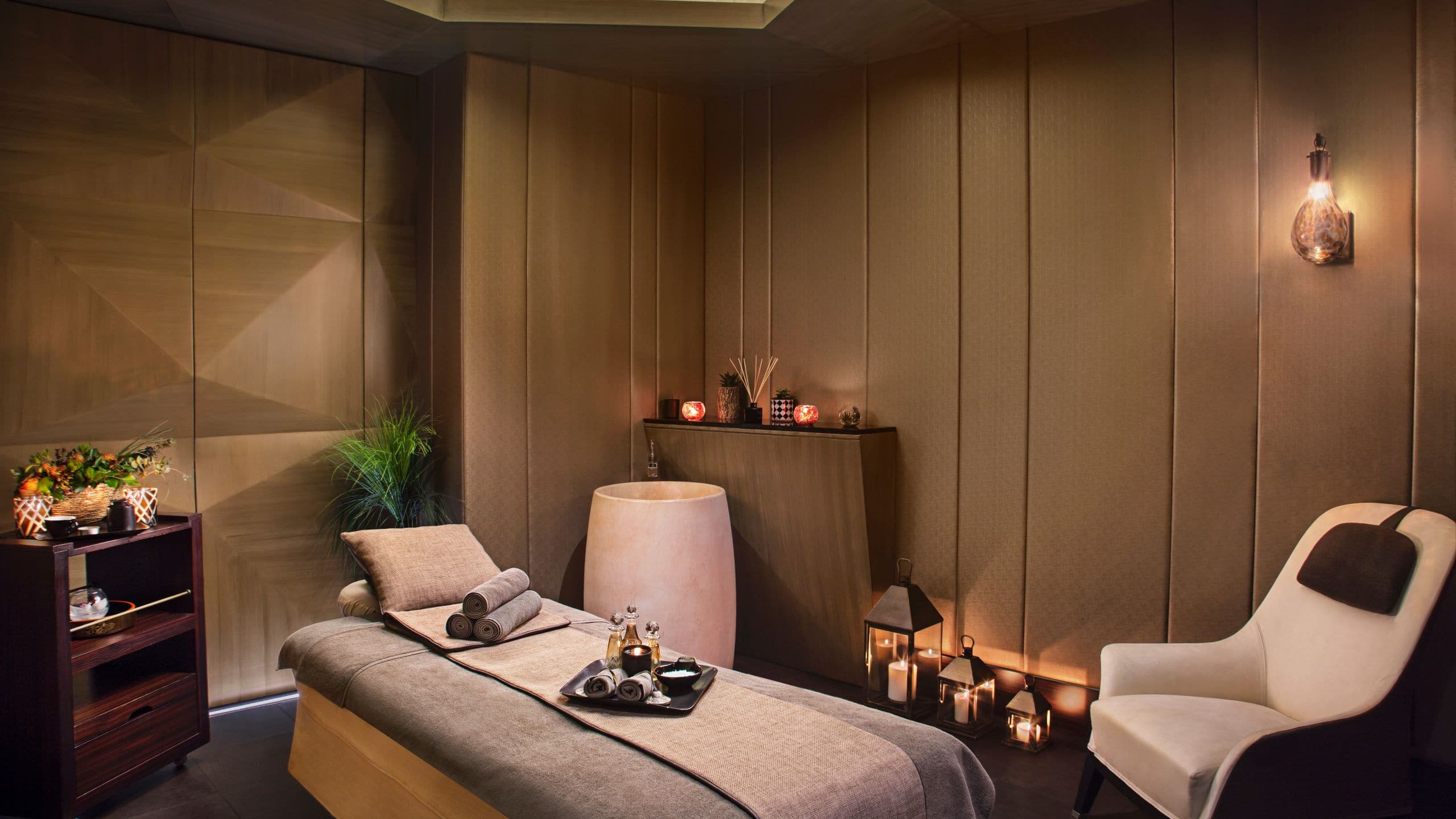 Hyatt Centric Levent Istanbul CasiaSpa Massage Room