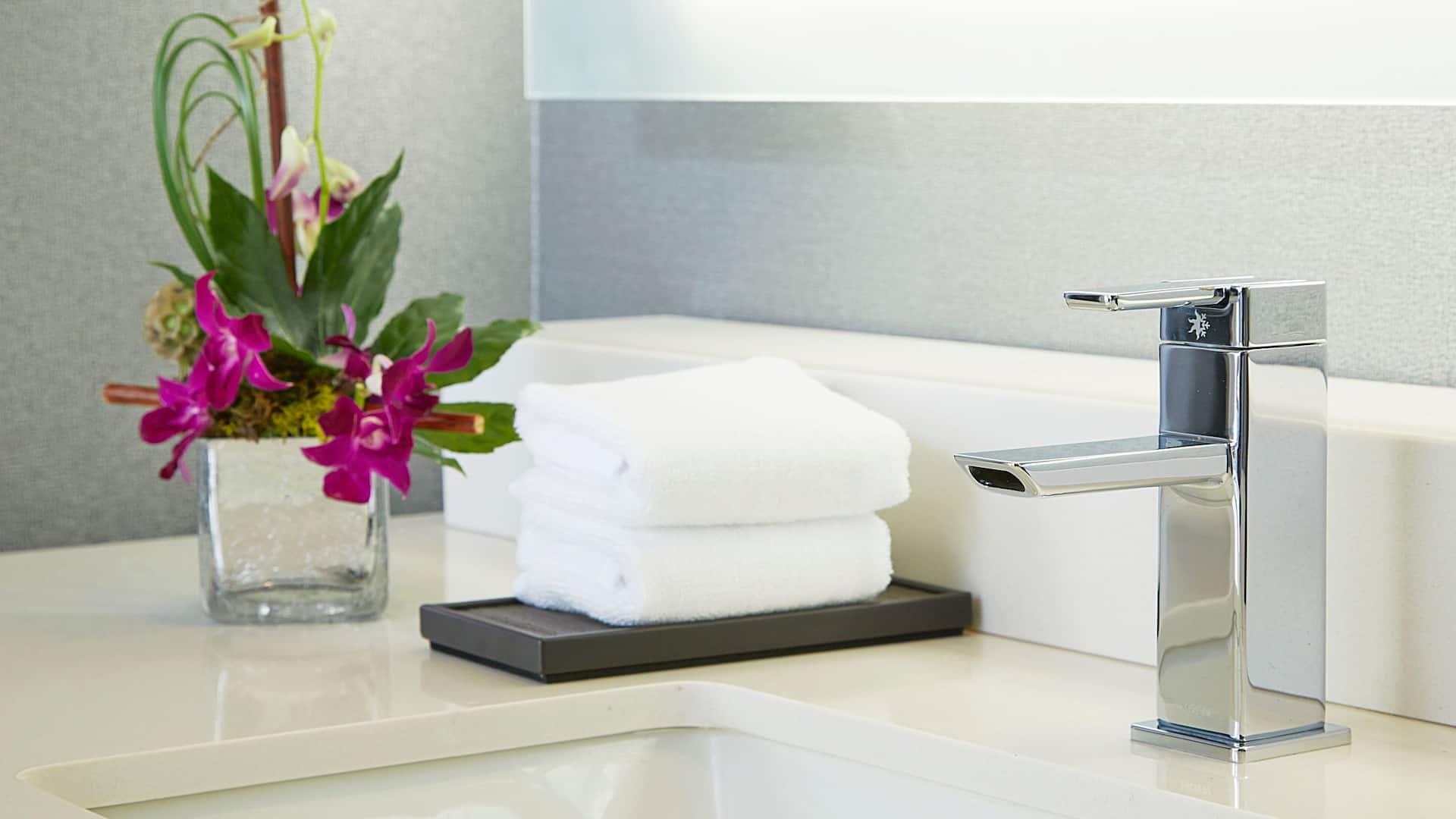 Hyatt Regency Atlanta Perimeter at Villa Christina Suite Bathroom