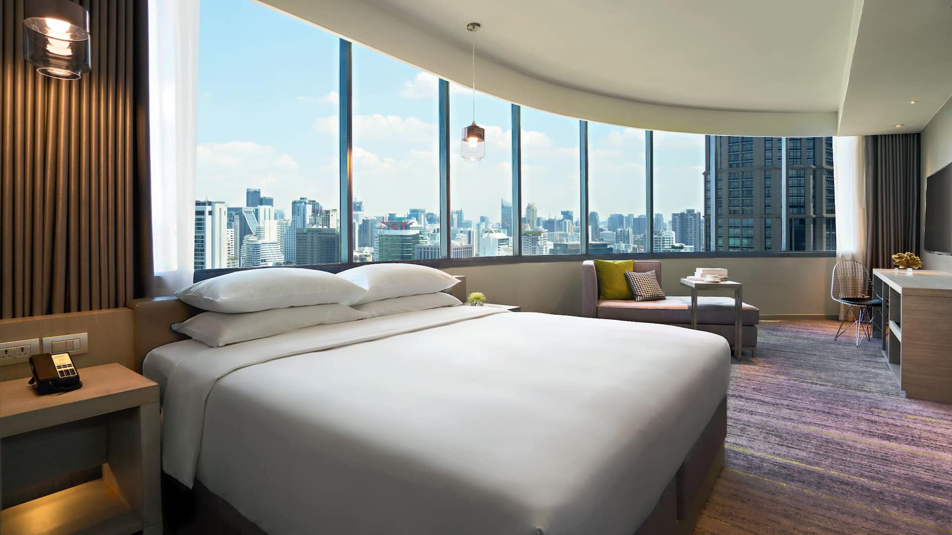 1/2 Hyatt Place Bangkok Sukhumvit View Specialty King