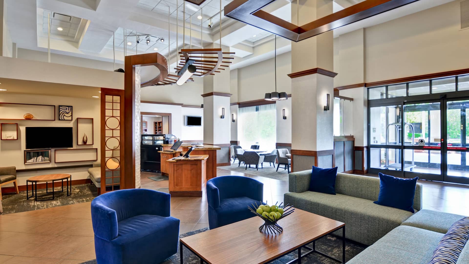 Hyatt Place Memphis/Wolfchase Galleria Lobby Entrance