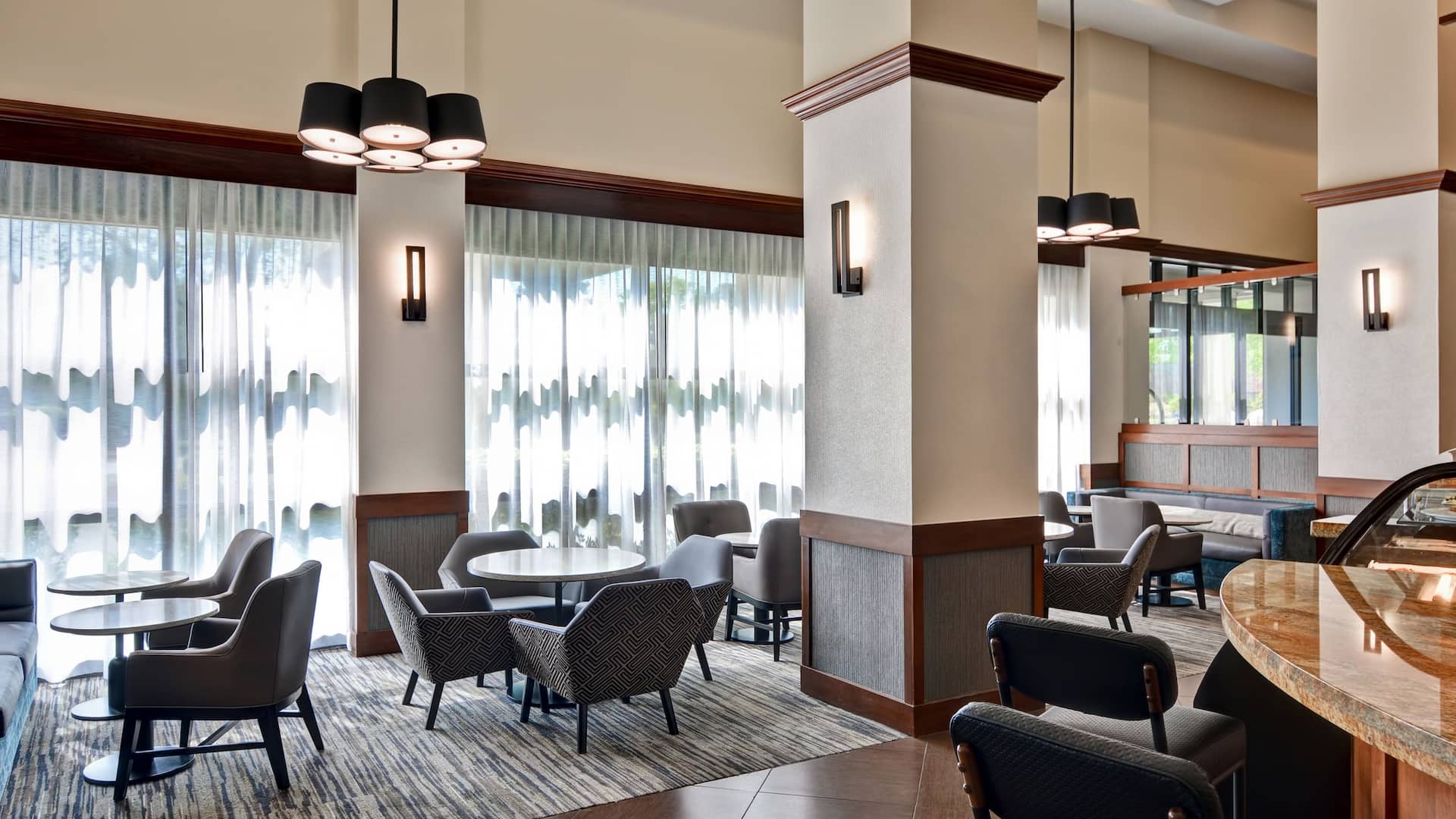 Hyatt Place Memphis/Wolfchase Galleria Lobby Seating