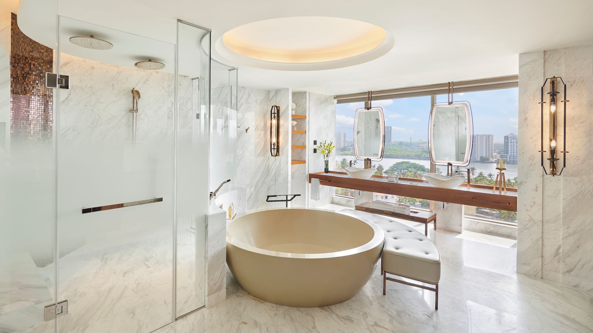 3/3 Presidential Suite Bathroom