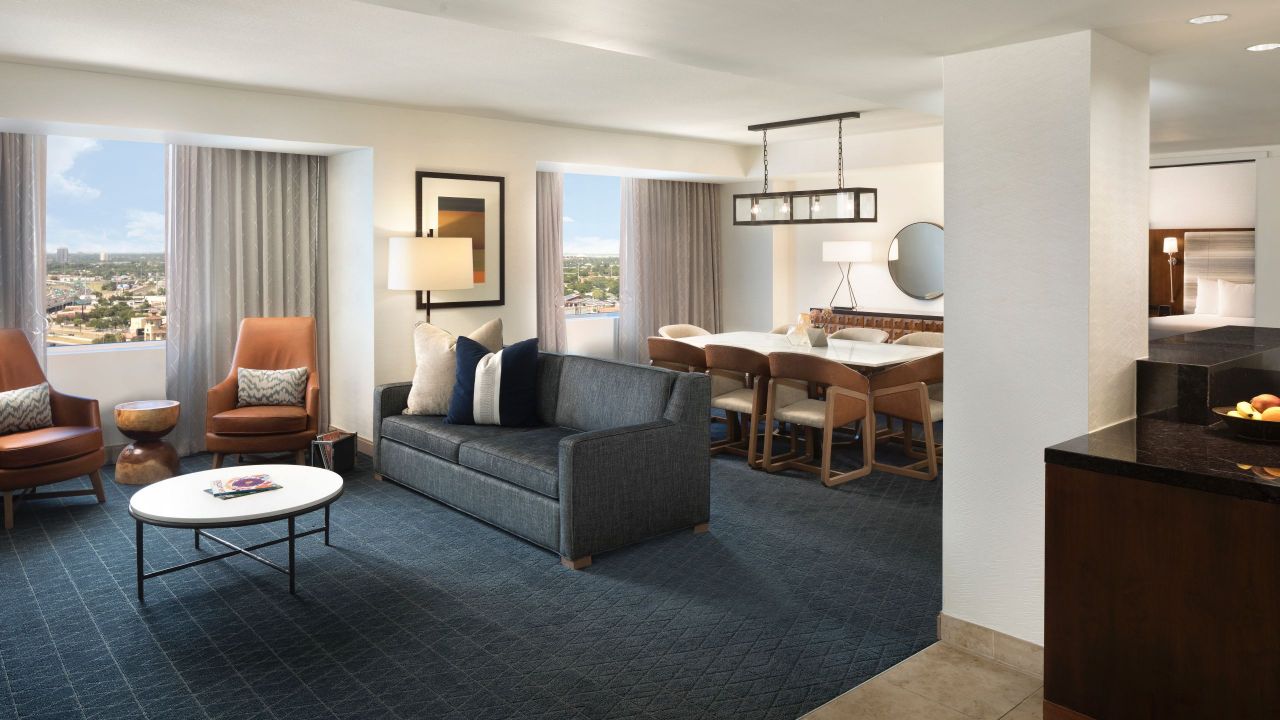 Modern Hotel Rooms and Suites in San Antonio | Grand Hyatt San Antonio