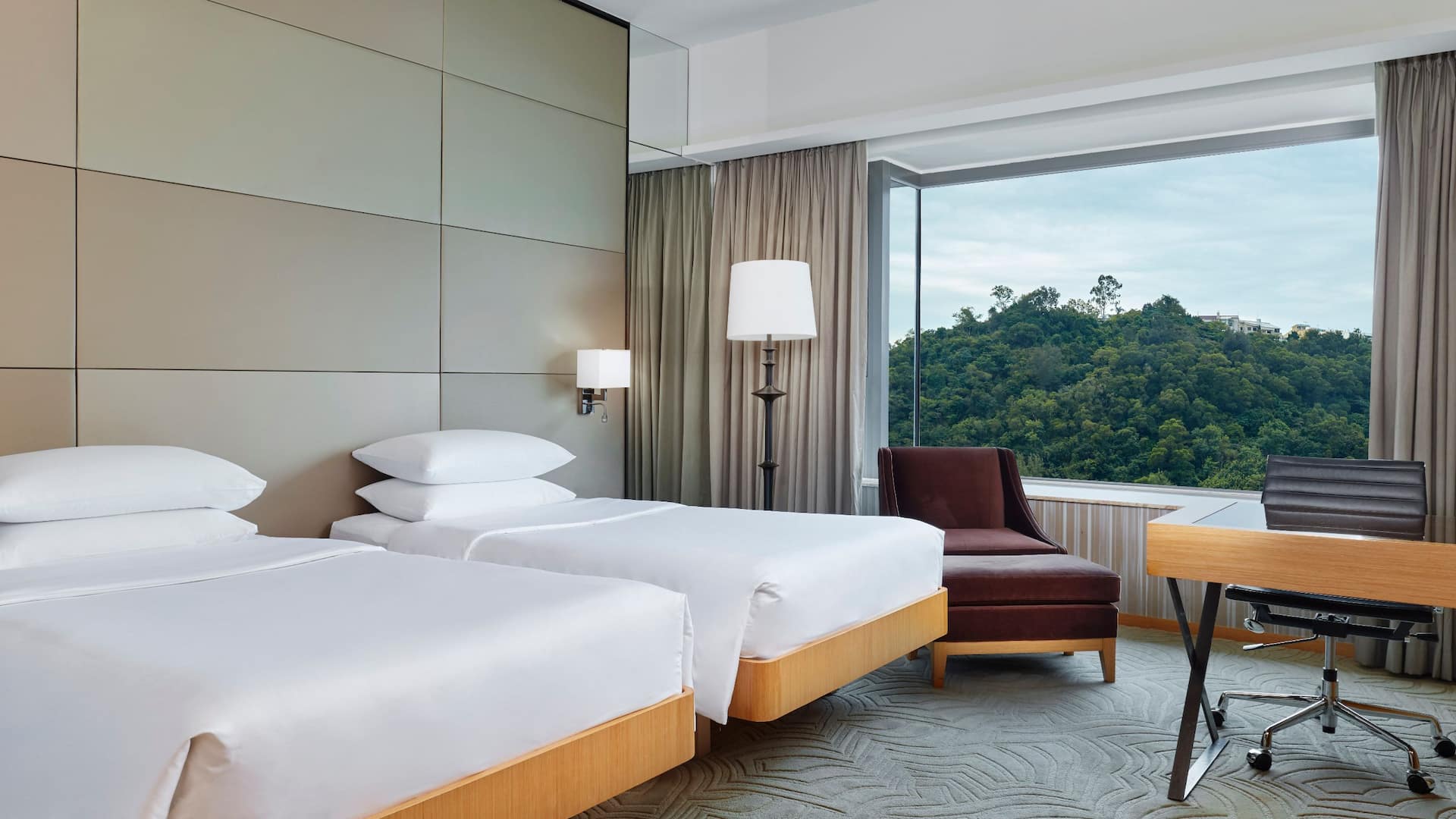 2/2 Hyatt Regency Hong Kong, Sha Tin Mountain View Twin