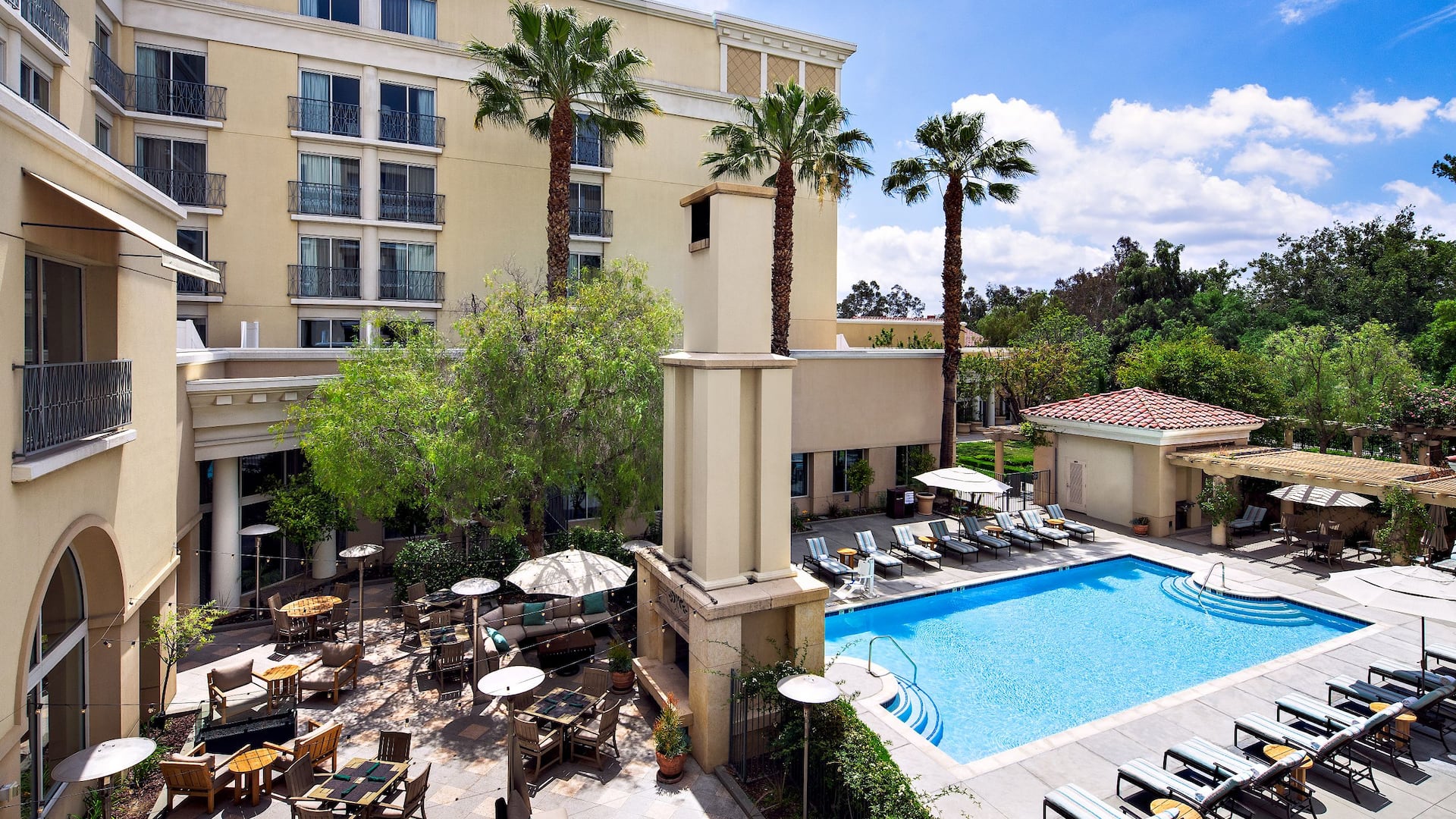 Hyatt Regency Valencia Terrace Pool