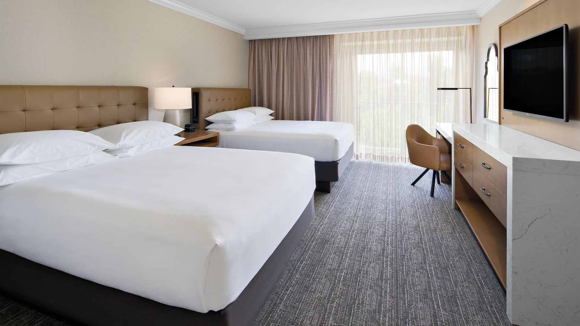 Hyatt Regency Valencia Queen Standard Guestroom