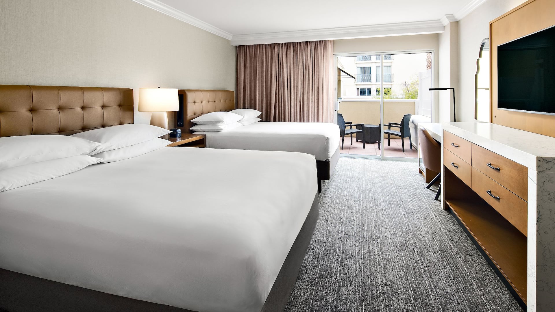 Hyatt Regency Valencia Queen Terrace Guestroom