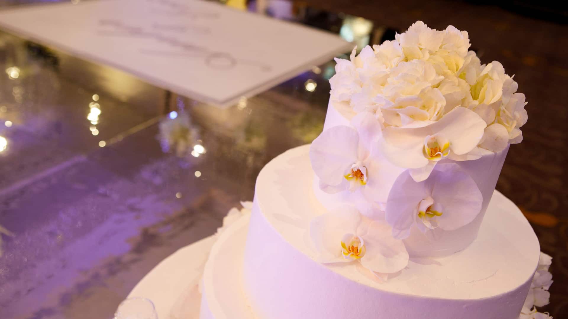 Hyatt Regency Guam Wedding Cake