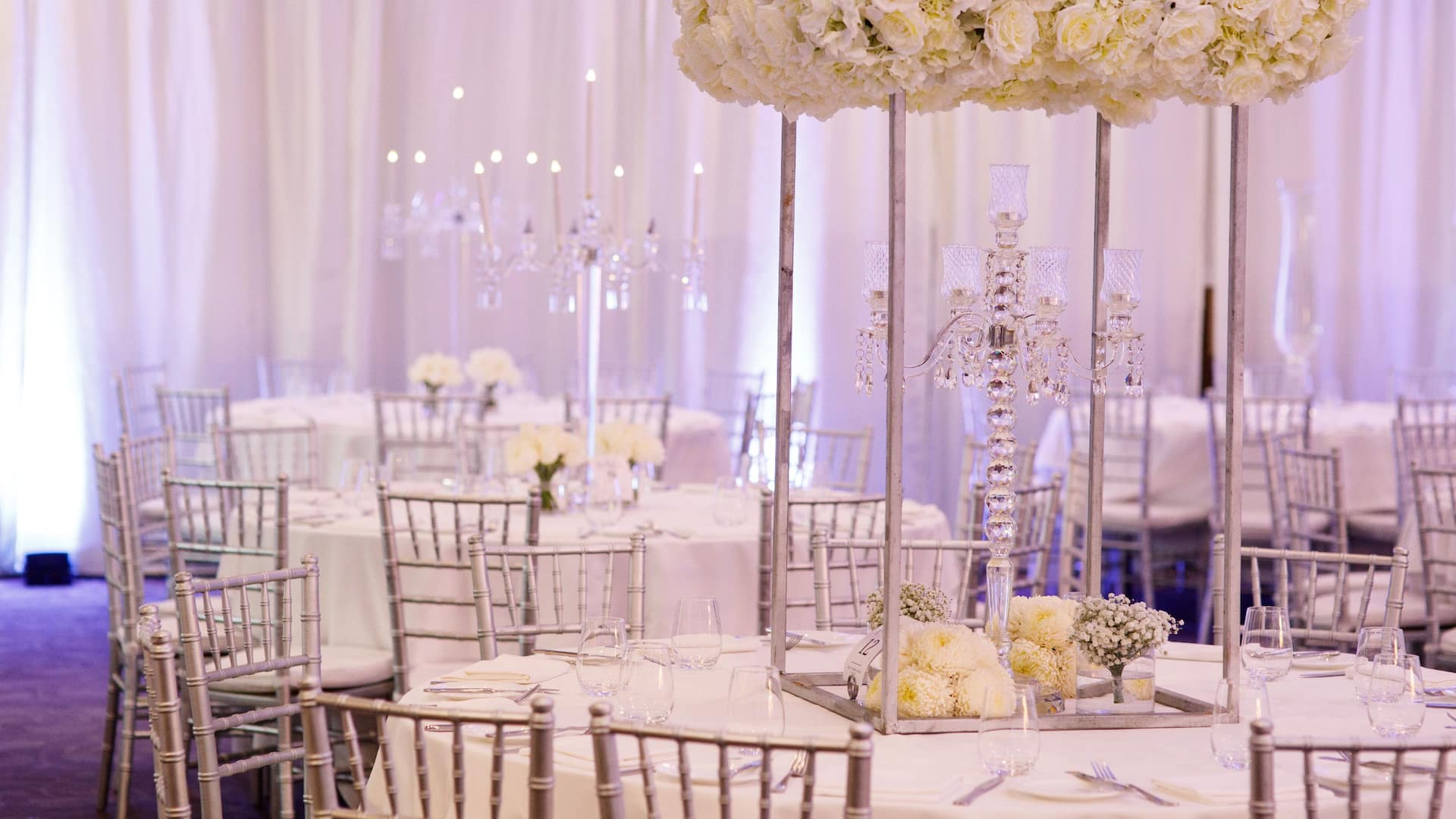 Hyatt Regency Guam Wedding Tables