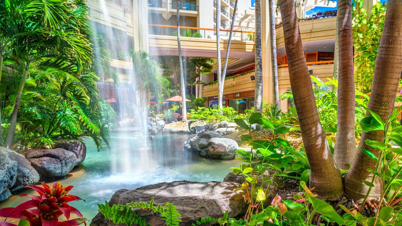 Pualeilani Atrium with waterfall