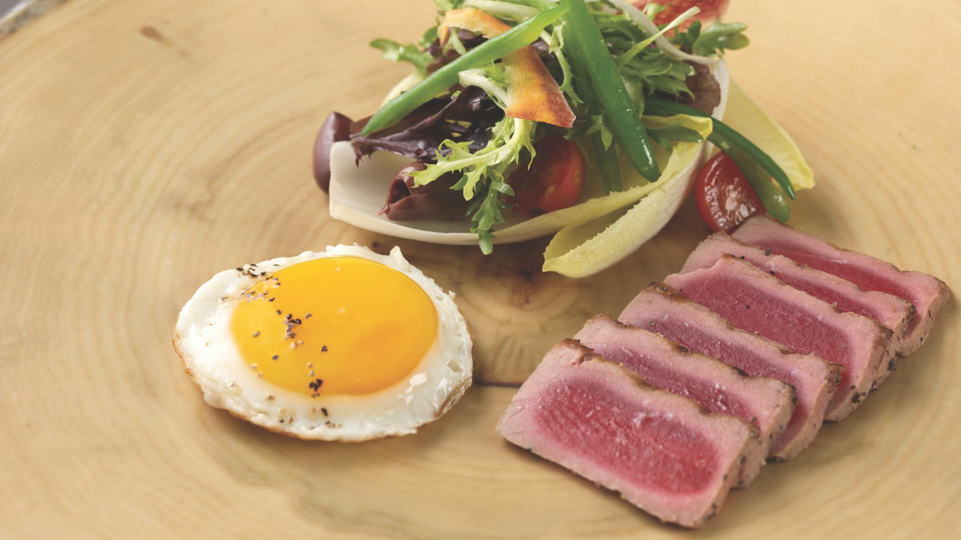 Hyatt Regency Schaumburg, Chicago Tuna