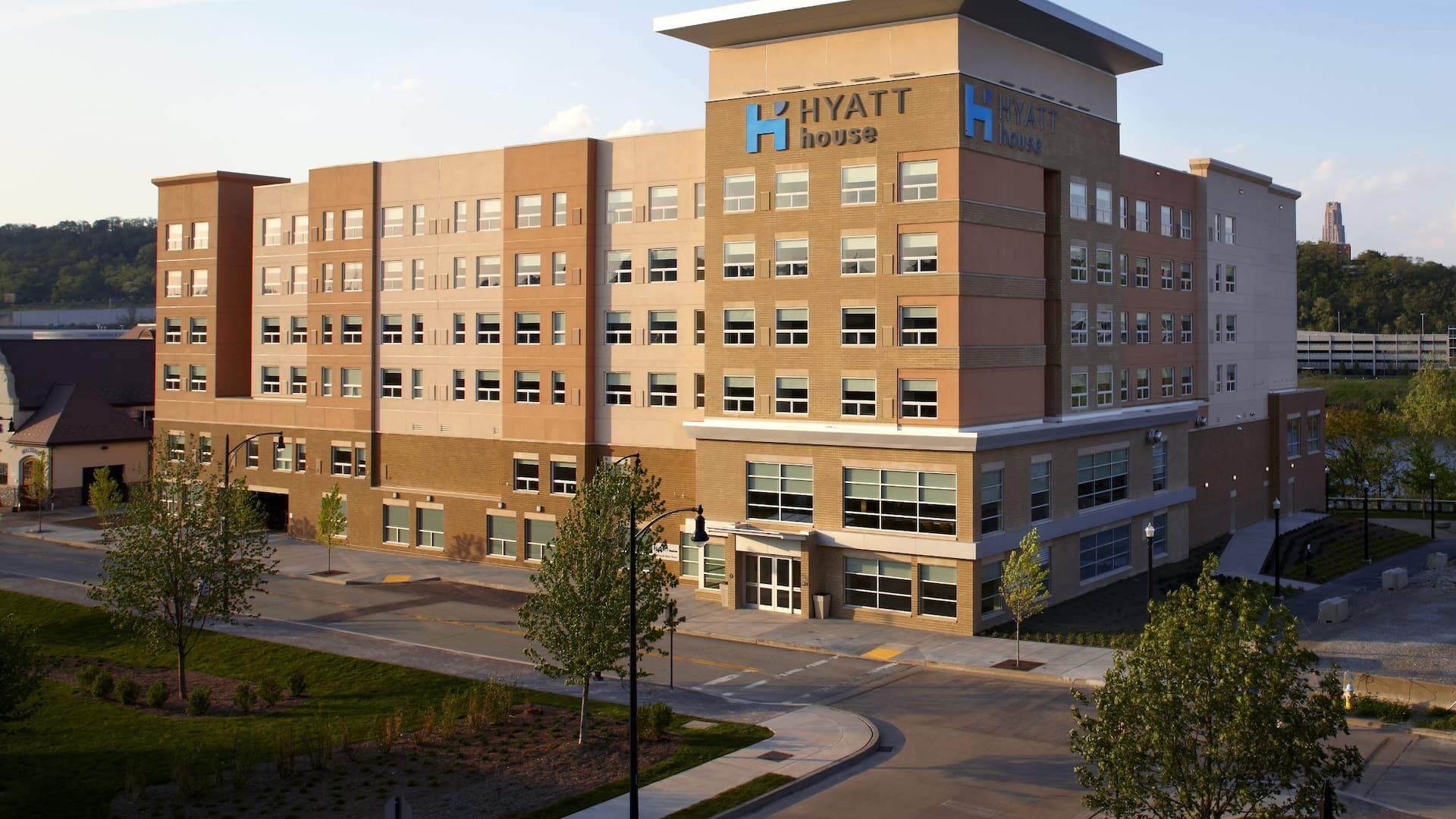 Hyatt House Pittsburgh-South Side Exterior Day