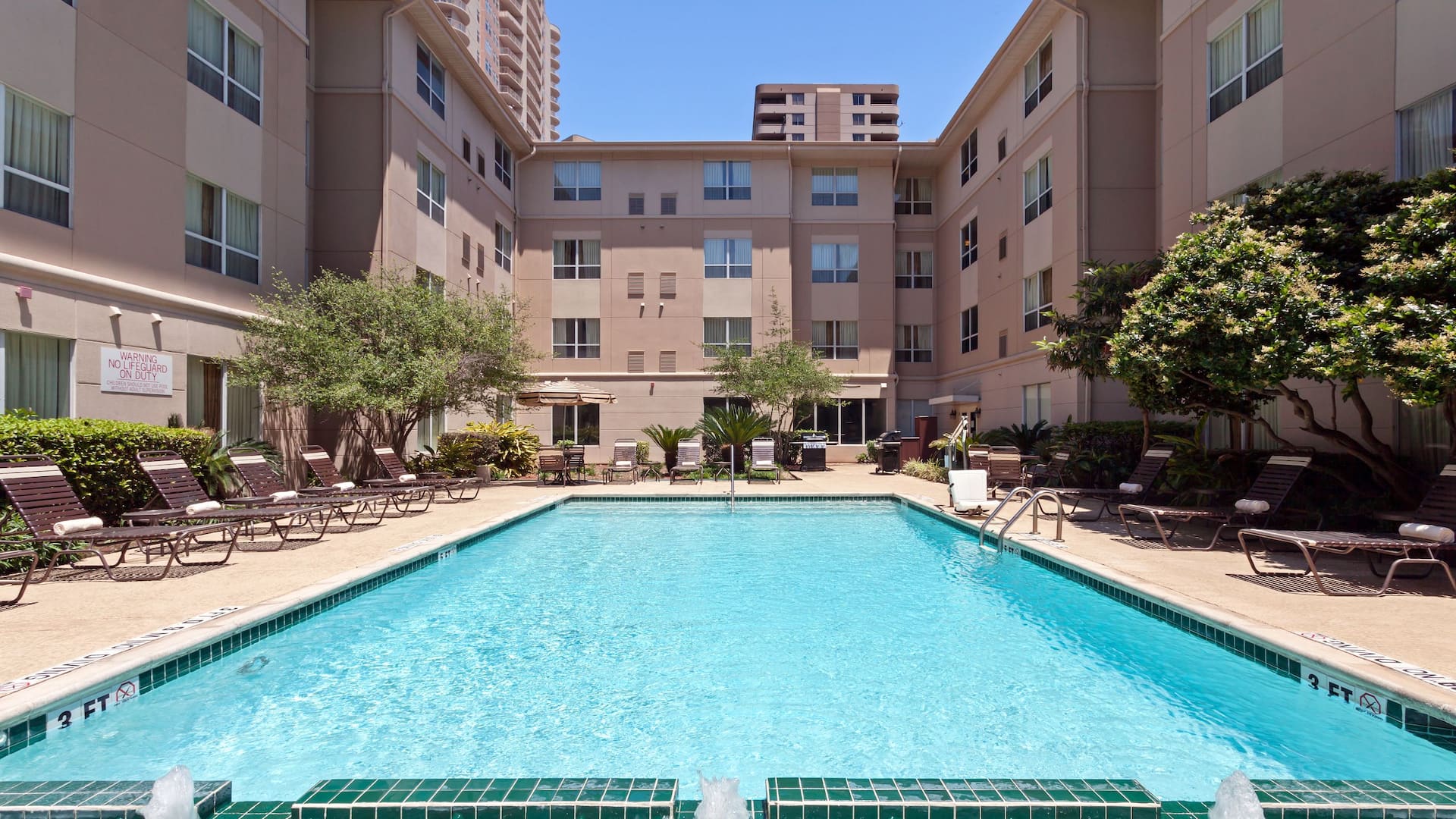 Hyatt House Houston/Galleria Pool