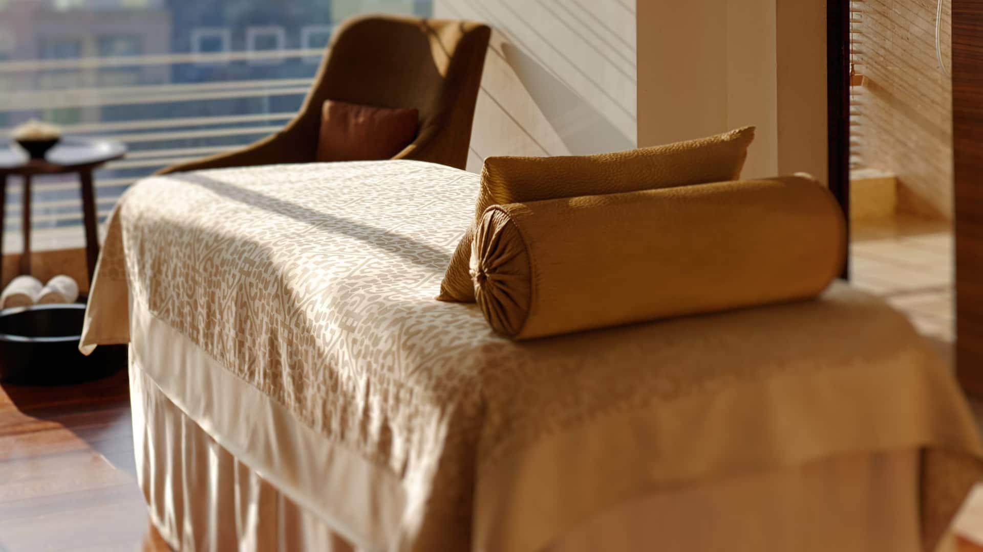 Hyatt Regency Chennai Spa Treatment Room